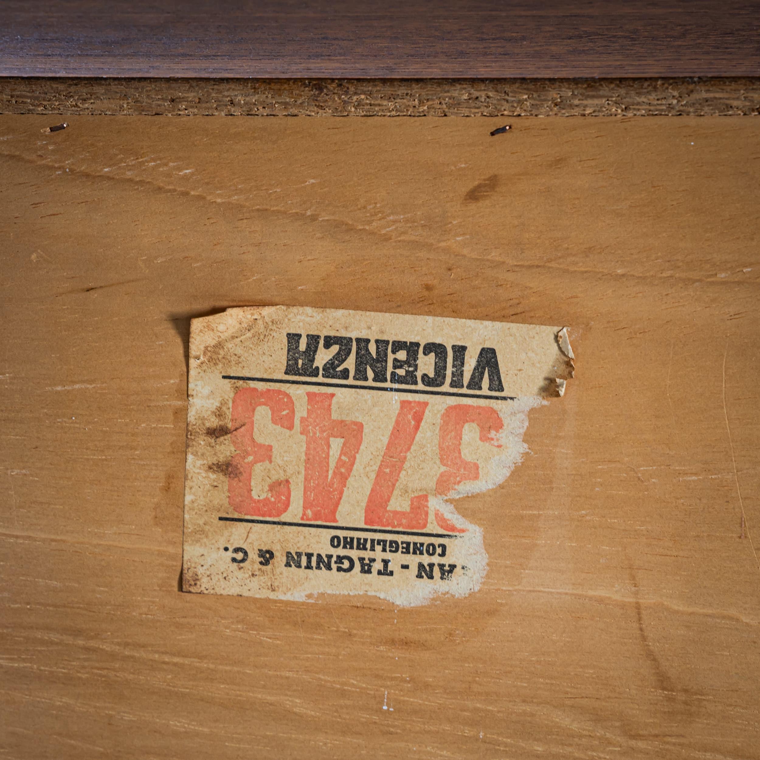 Mid-Century Sideboard, wahrscheinlich Italien, 1960er Jahre im Angebot 3