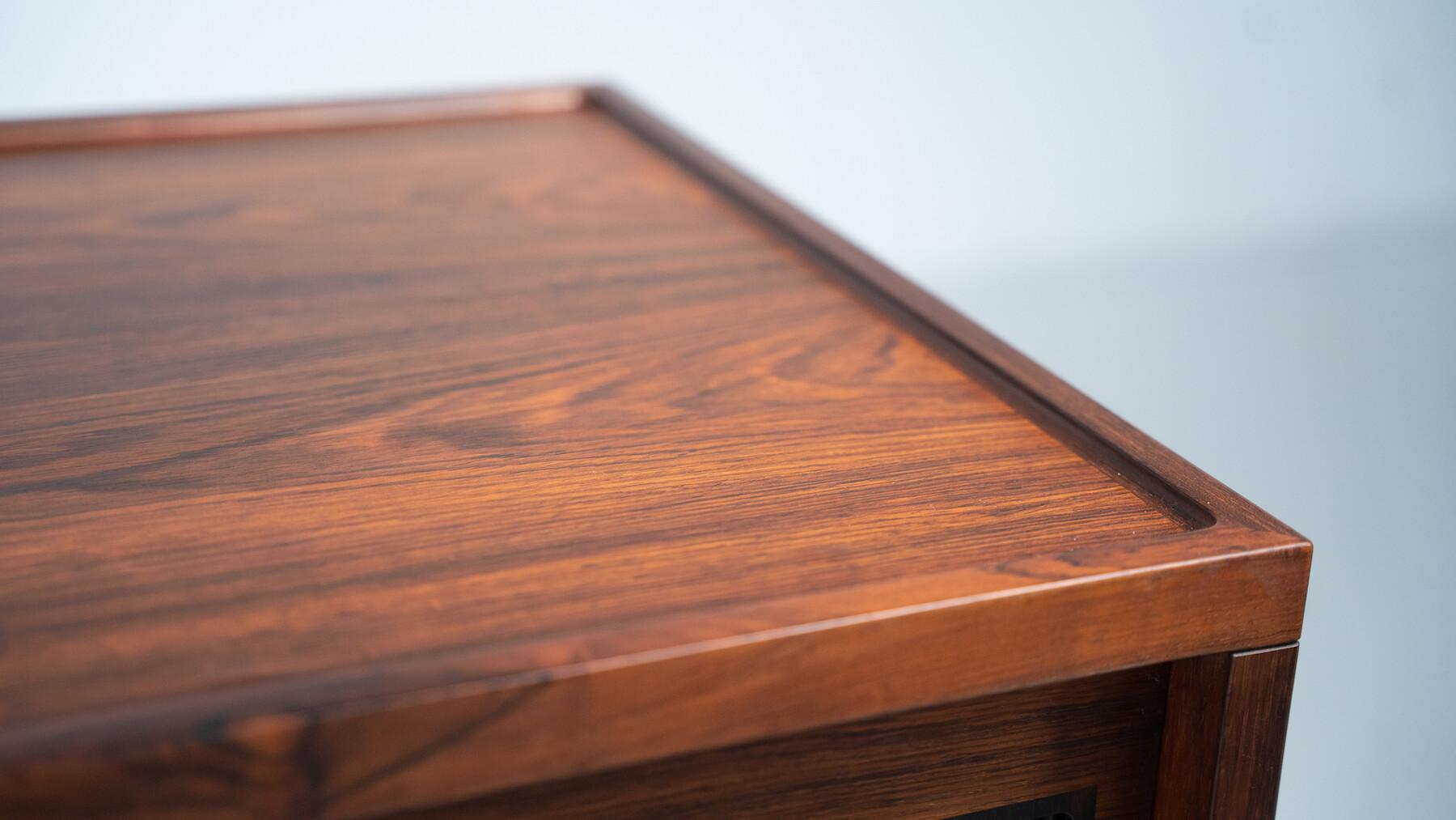 Credenza di metà secolo Model 20 di Niels O. Moller, Mobelfabrik, Danimarca, anni '60 in vendita 3