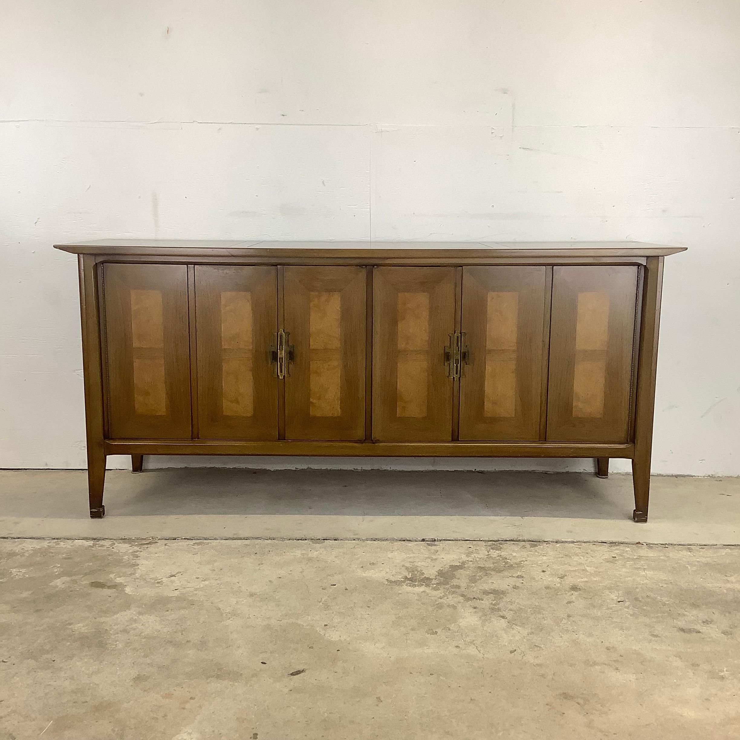 Mid-Century Sideboard With Topper In Good Condition In Trenton, NJ