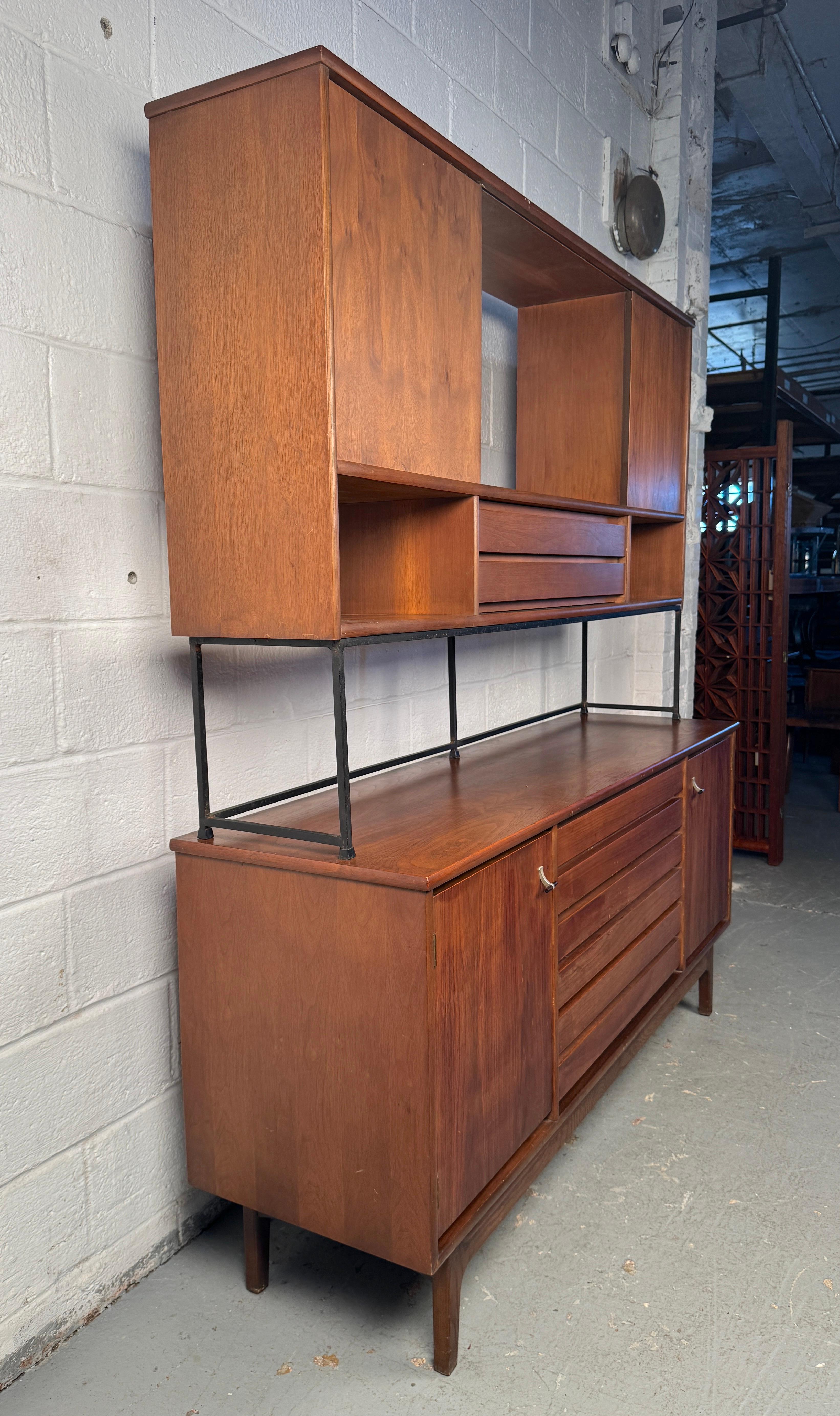 Mid-Century Modern Mid-Century Sideboard with Topper, Mfg. by Stanley Furniture For Sale
