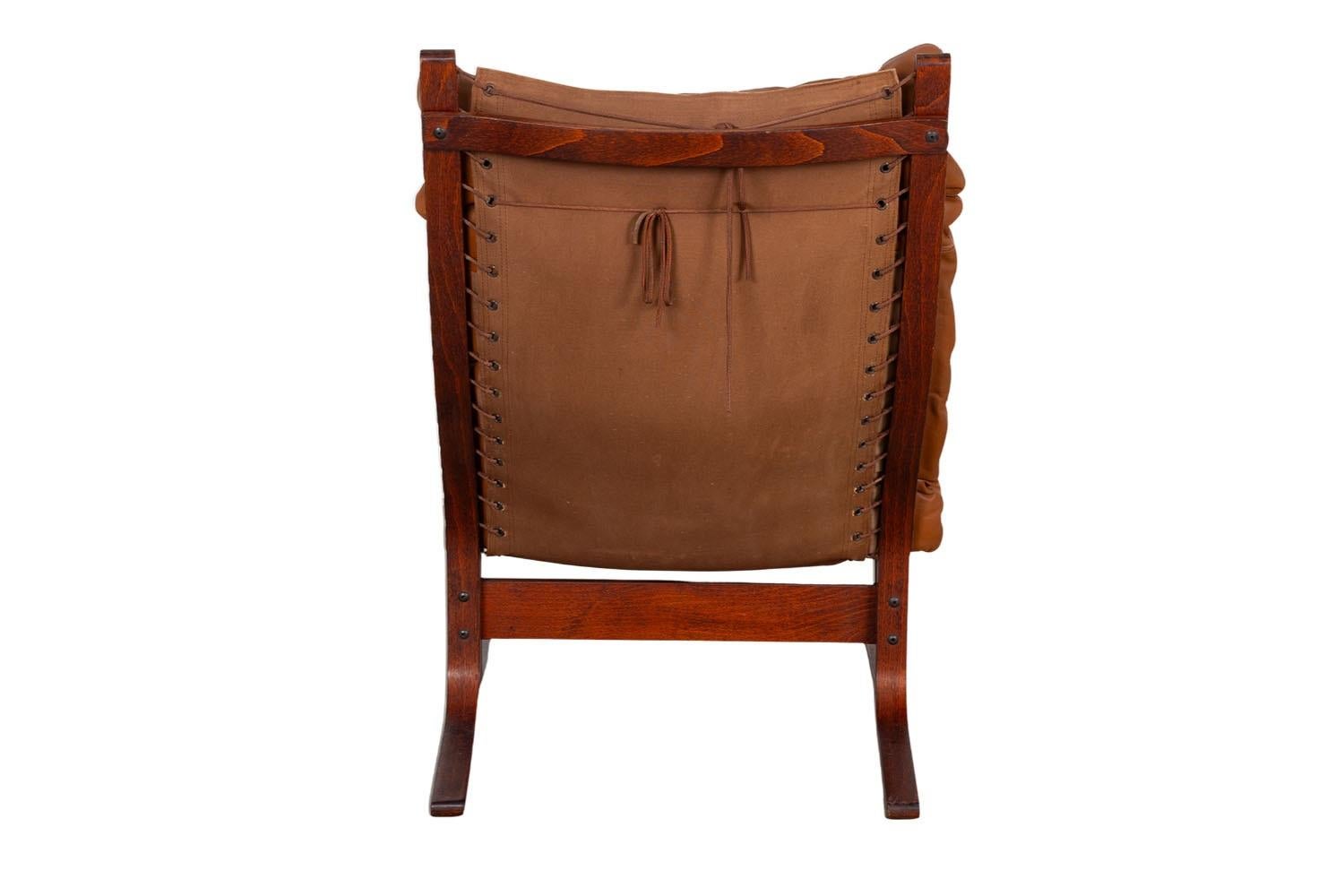 Mid-Century “Siesta” Leather Lounge Chair by Ingmar Relling for Westnofa In Fair Condition For Sale In Baltimore, MD