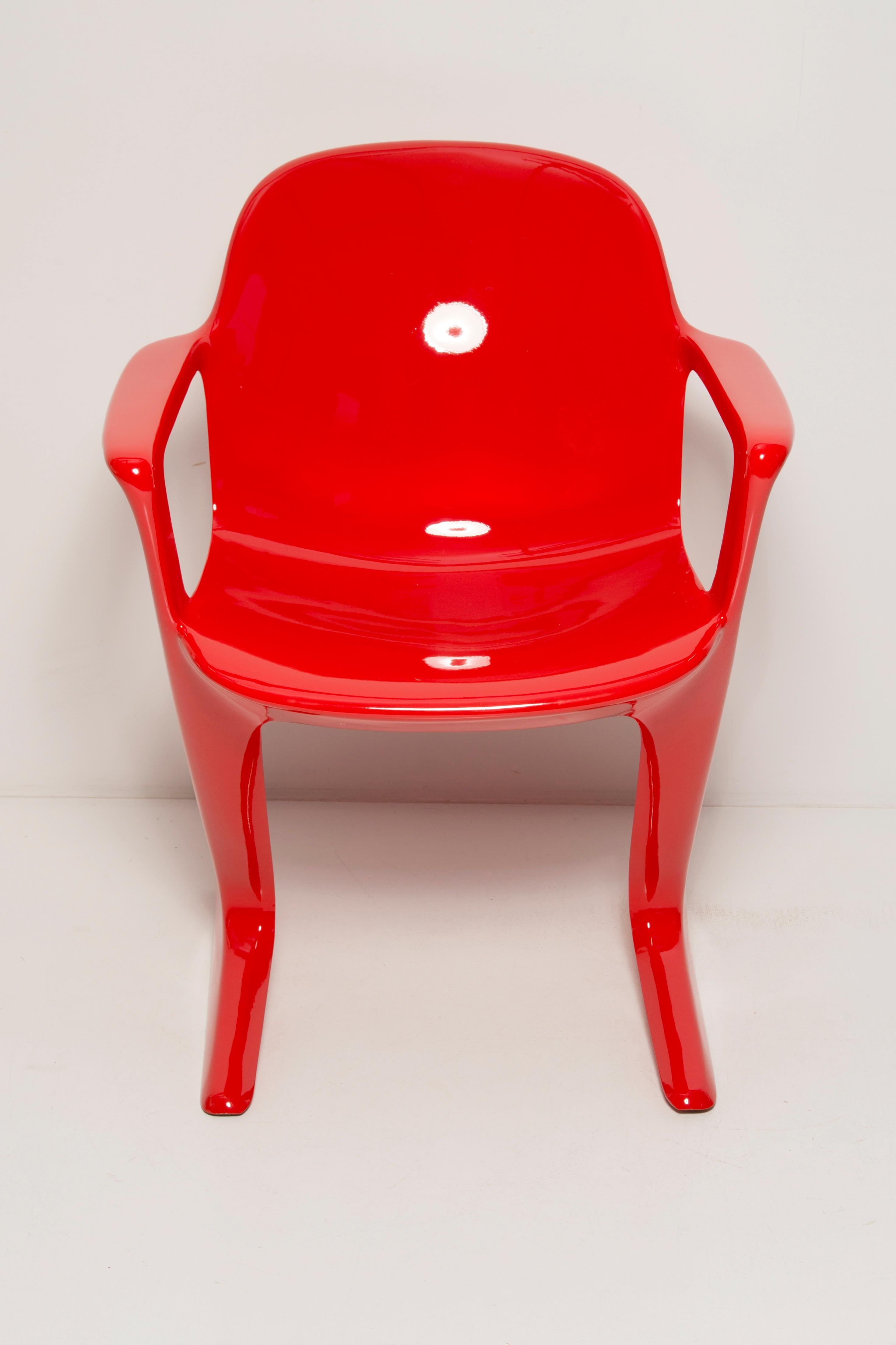 Midcentury Signal Red Kangaroo Chair Designed by Ernst Moeckl, Germany, 1968 For Sale 3