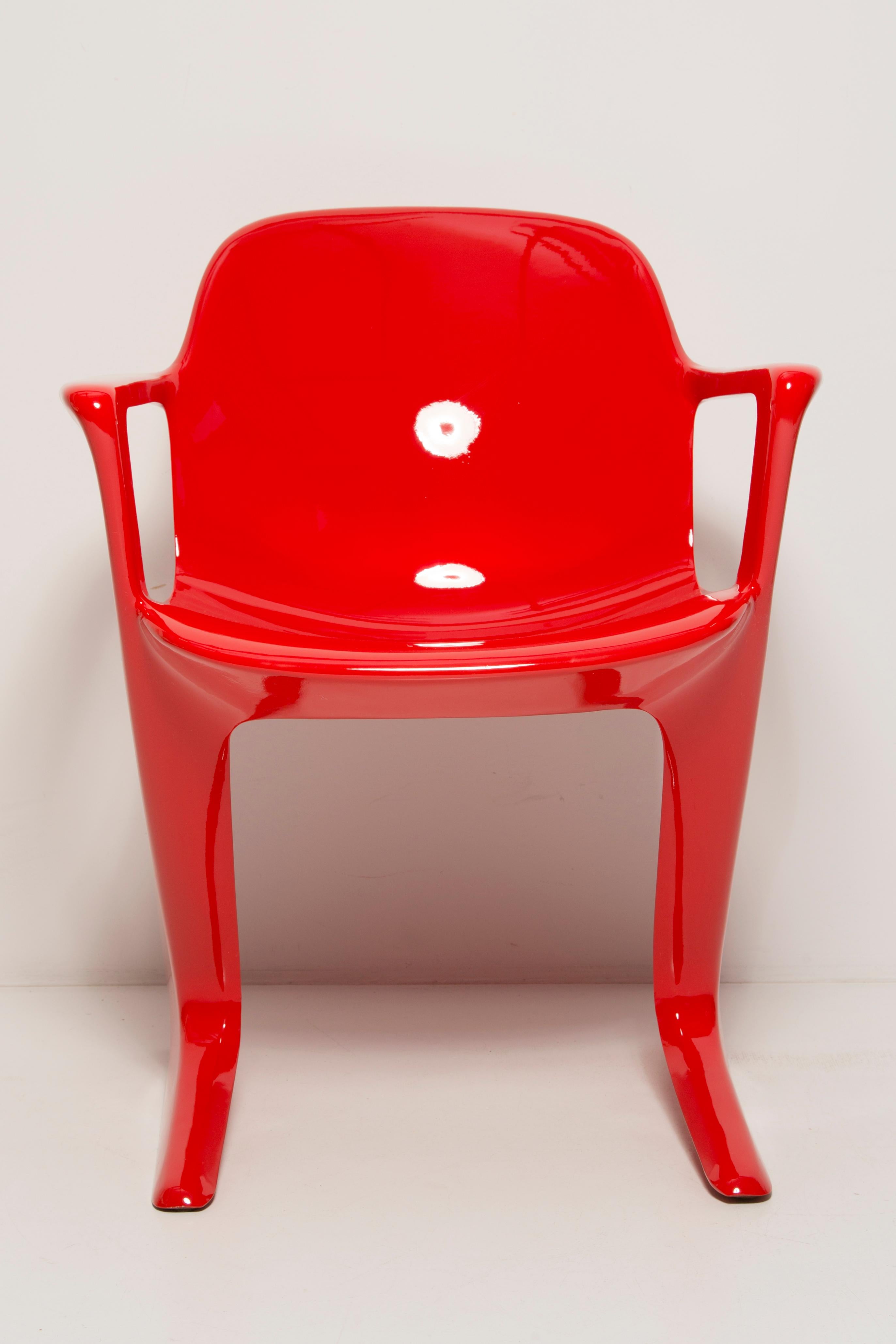 Midcentury Signal Red Kangaroo Chair Designed by Ernst Moeckl, Germany, 1968 For Sale 5