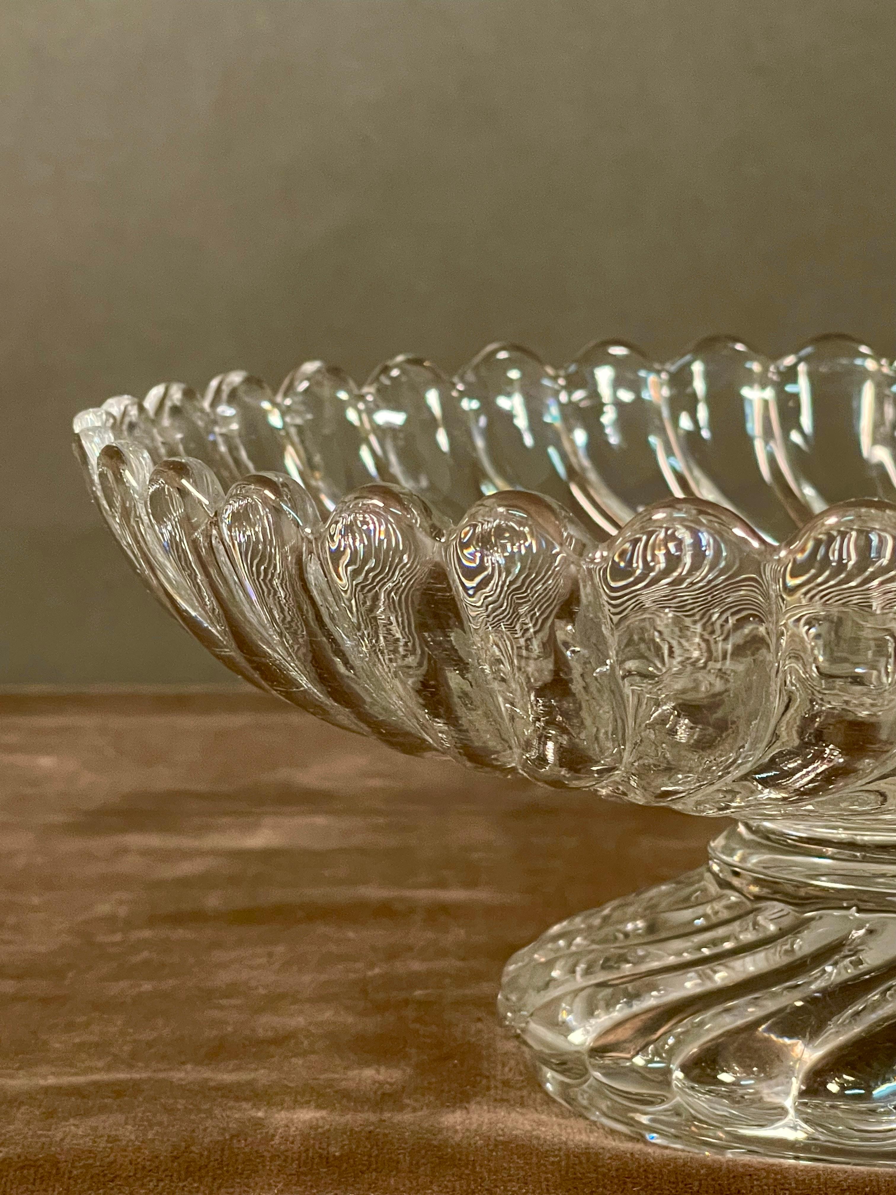 Copa de cristal de Baccarat firmada a mediados de siglo en Bueno estado para la venta en Roma, IT