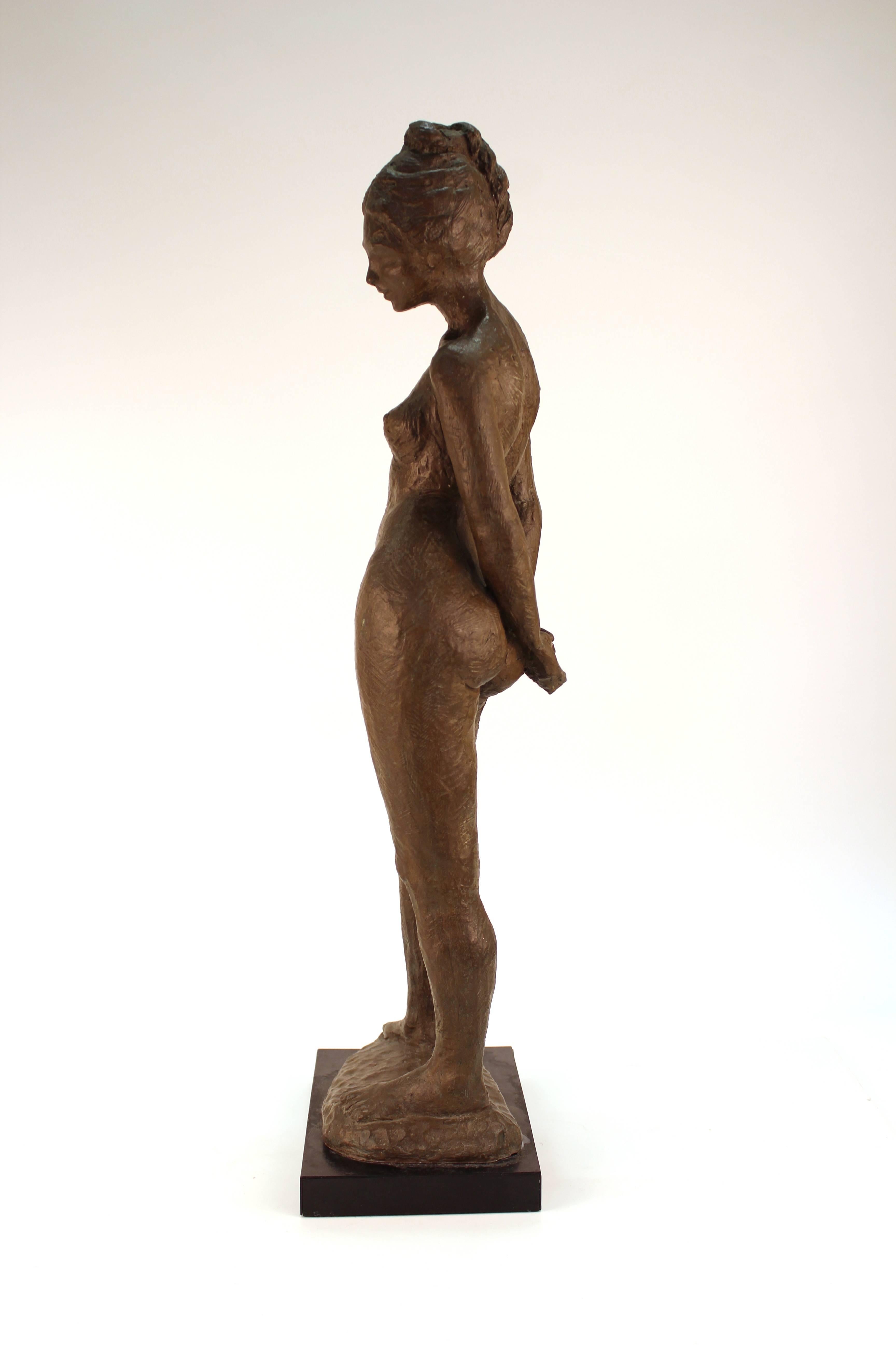 Midcentury Signed Ceramic Sculpture of a Nude Woman In Good Condition In New York, NY