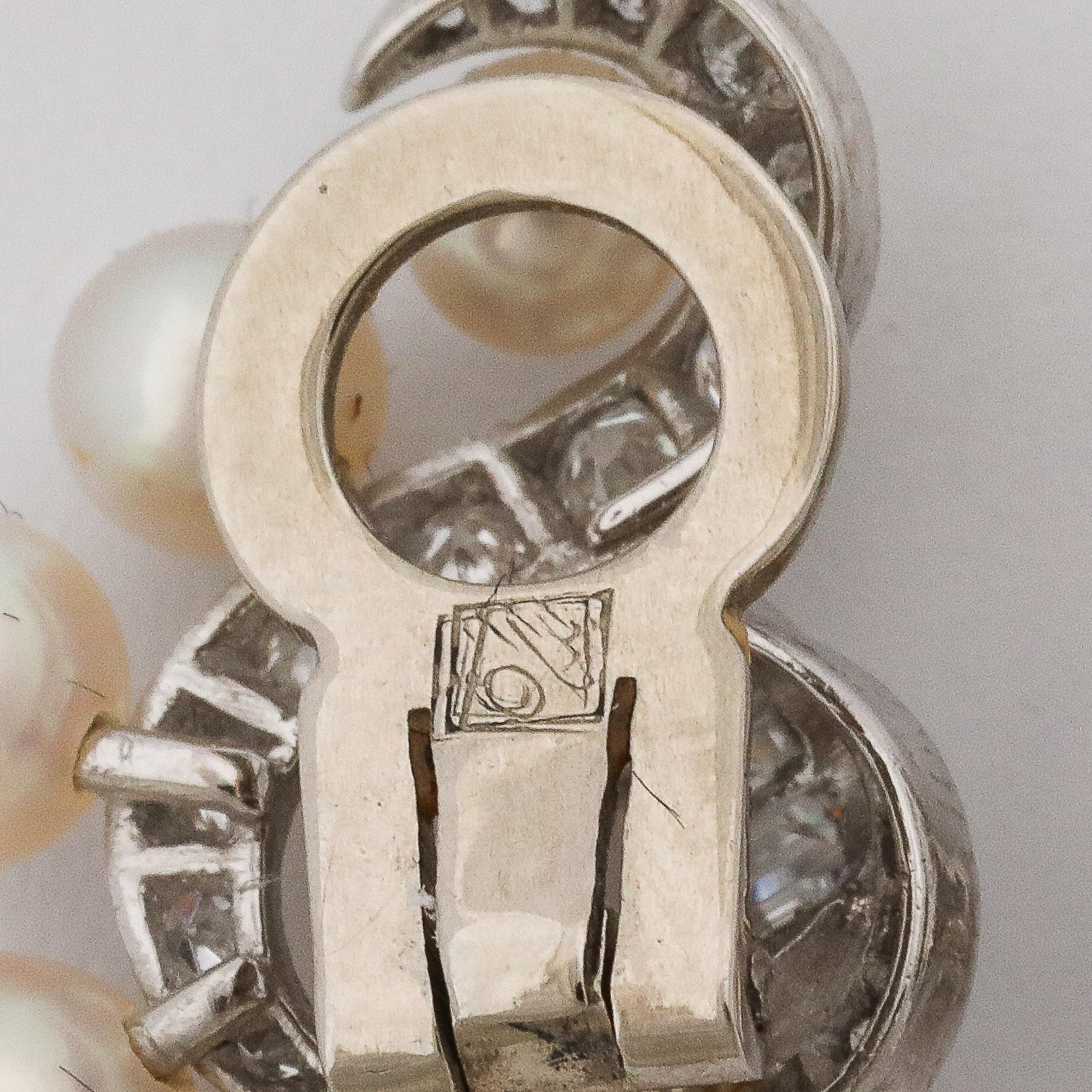 Marianne Ostier Ohrringe aus Platin, Zuchtperlen und Diamanten, signiert Mitte des Jahrhunderts im Angebot 3