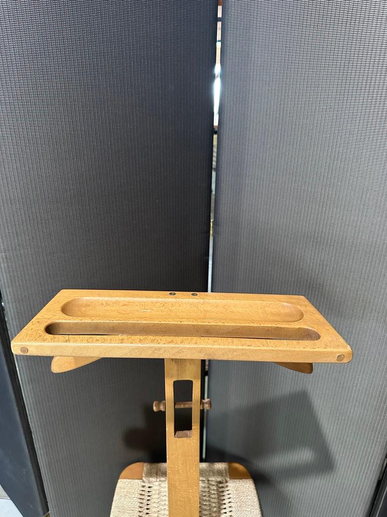 Stiller Butler der Jahrhundertmitte (Handgefertigt) im Angebot