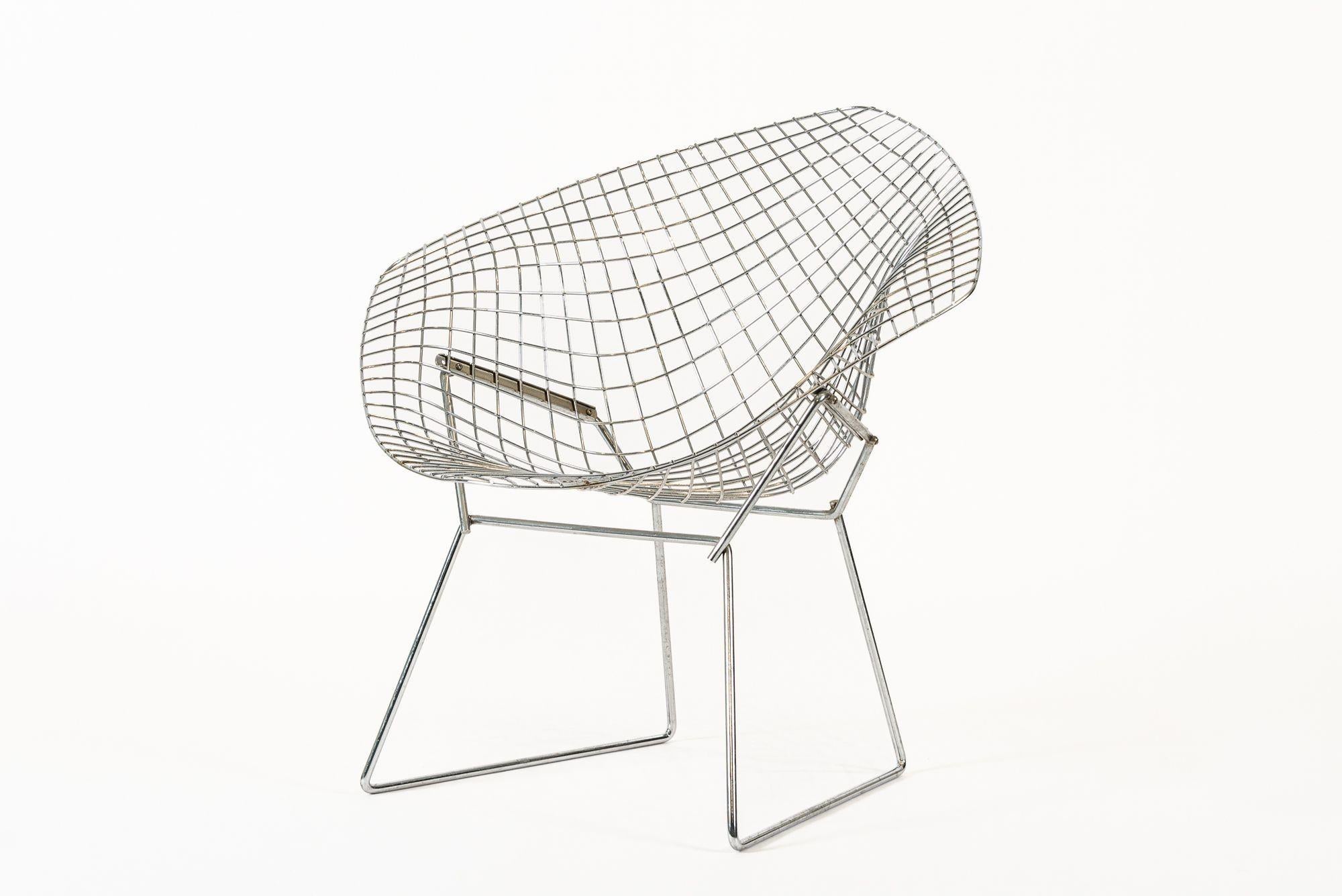 Mid-Century Modern Mid Century Silver Diamond Wire Chair by Bertoia for Knoll For Sale
