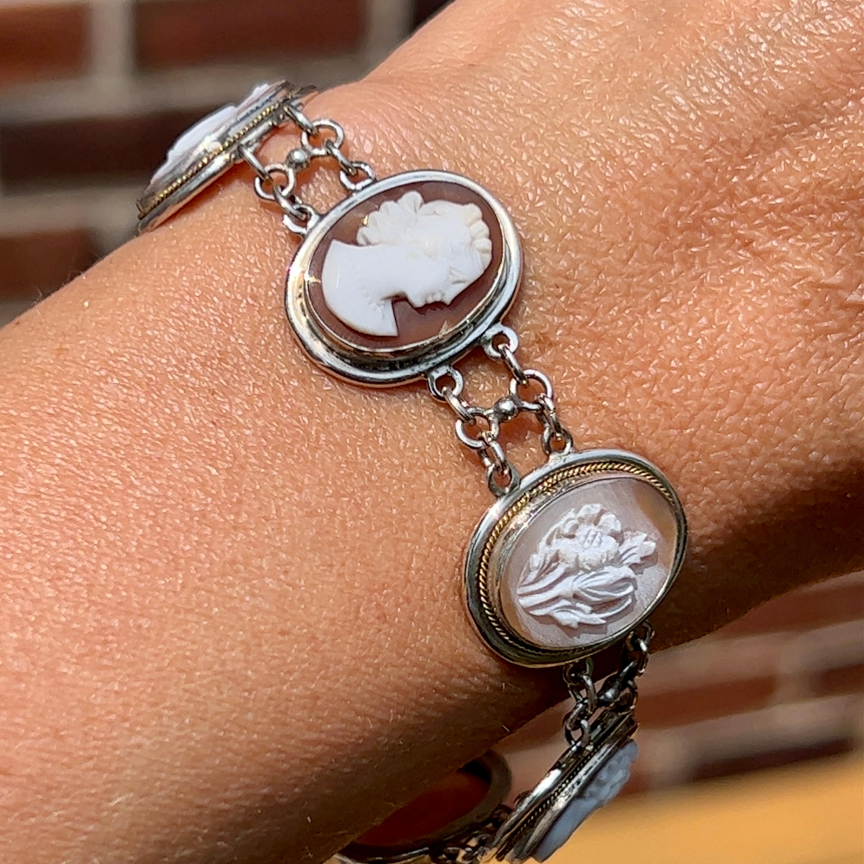 Mid Century Silver Oval Open Link Cameo Bracelet  In Good Condition In Towson, MD