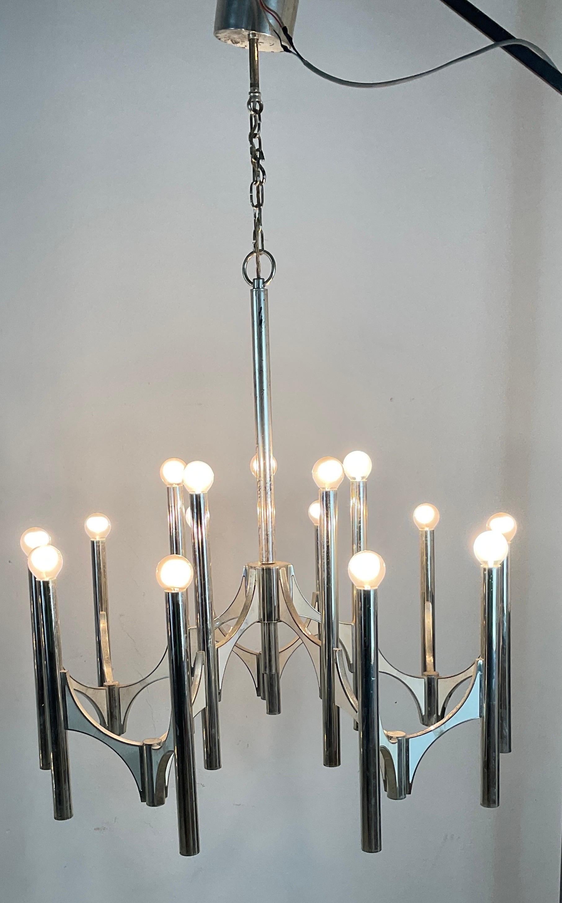Mid-century silver plated chandelier by Gaetano Sciolari for Lightolier , Italy  For Sale 5