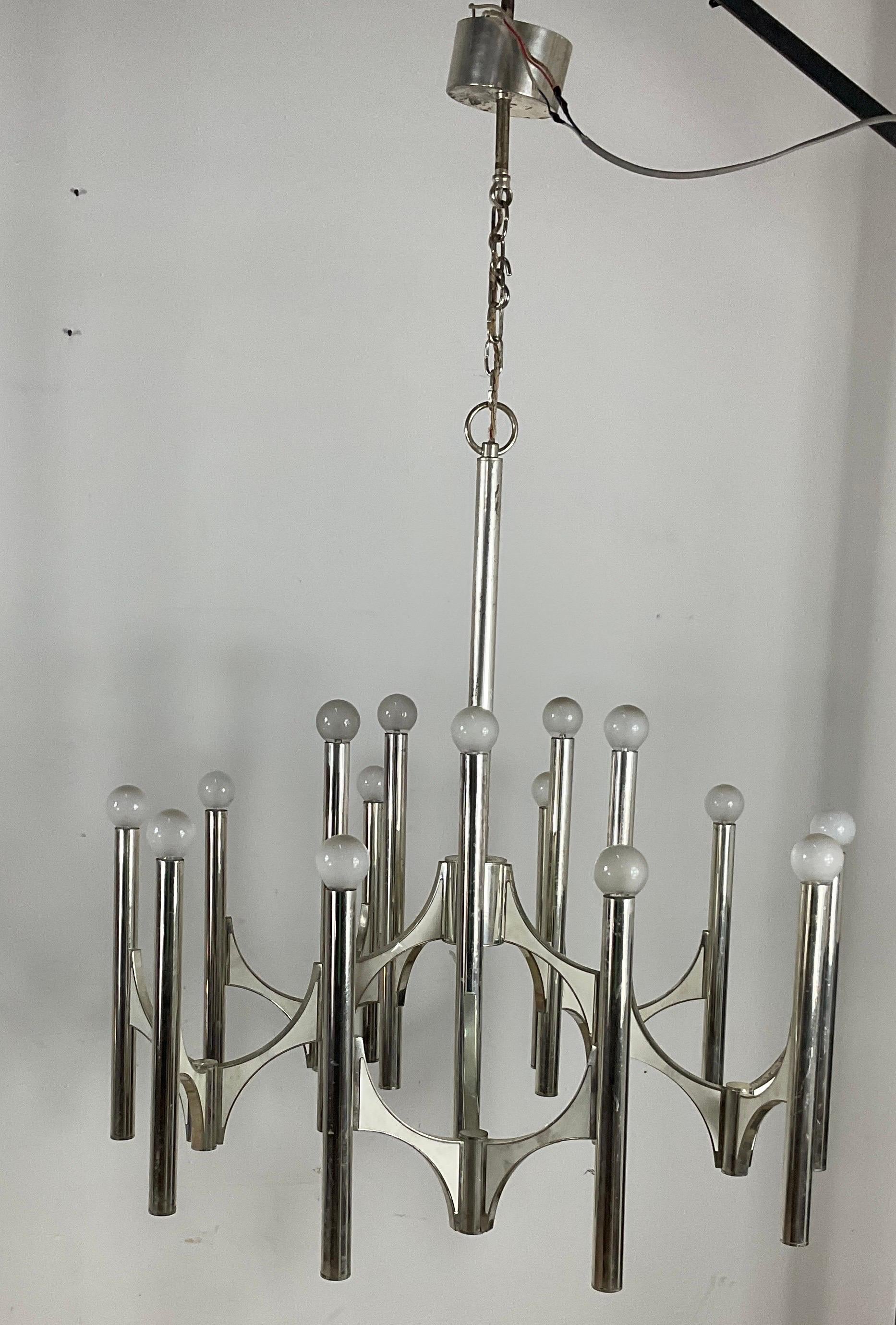 Mid-century silver plated chandelier by Gaetano Sciolari for Lightolier , Italy  For Sale 1