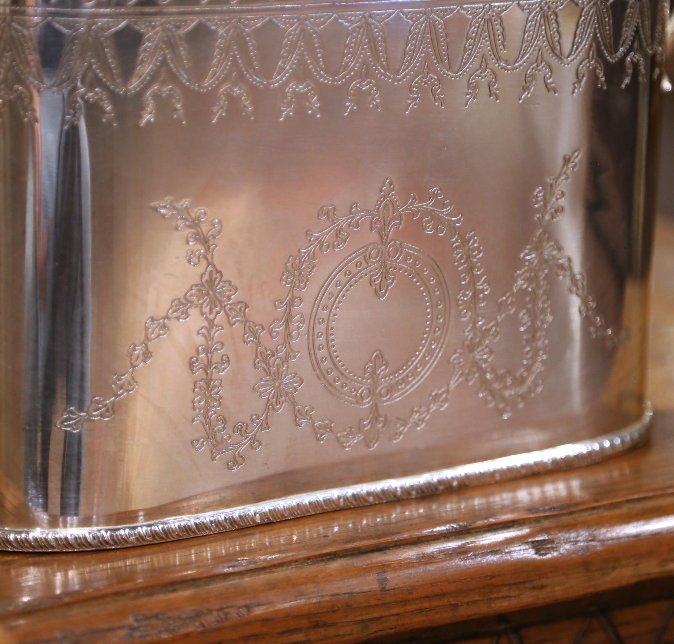 Portabottiglie da vino inglese placcato in argento di metà secolo di International Silver Co. in vendita 1