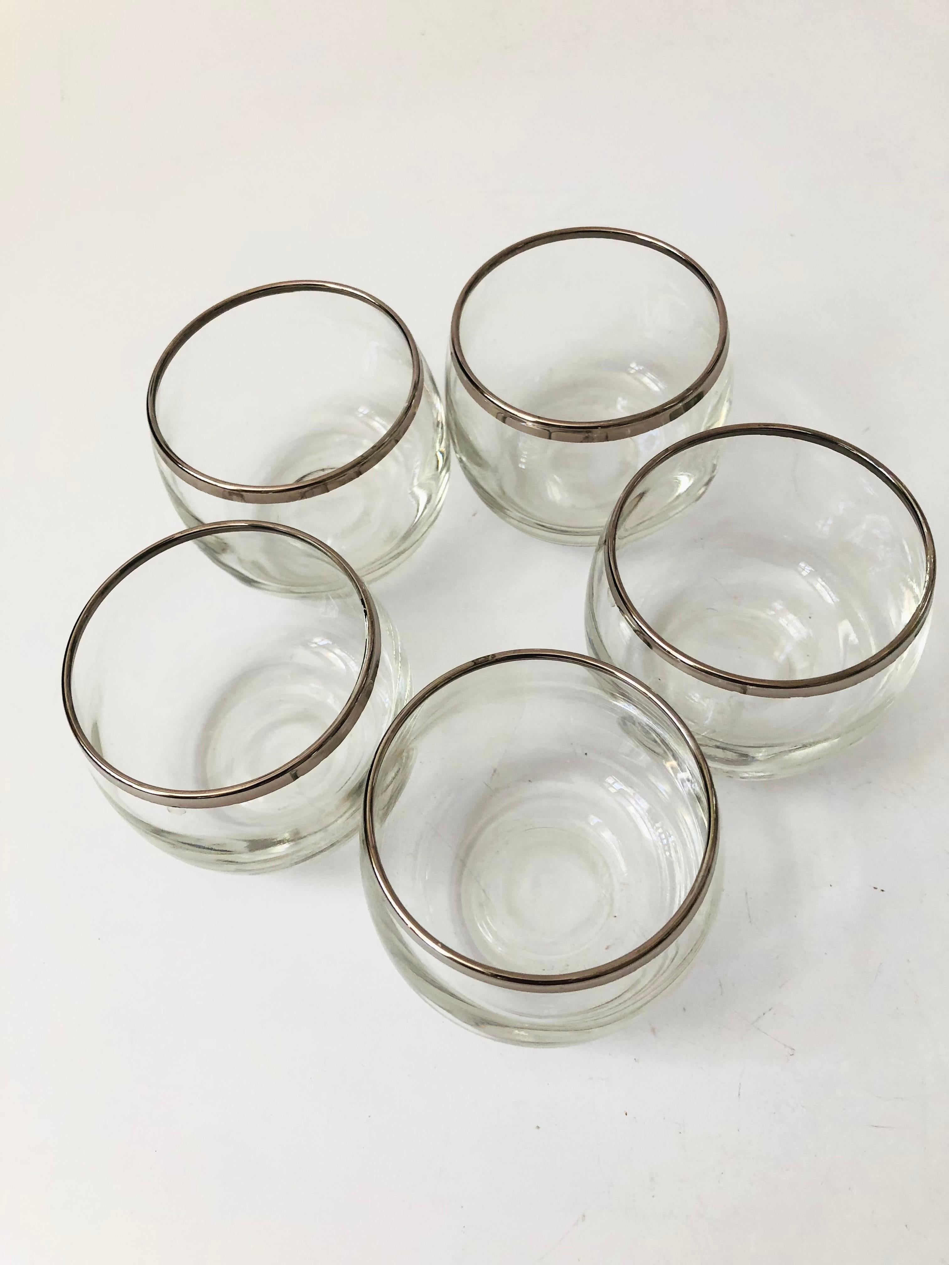 Mid Century Silver Rimmed Cocktail Set - 6 Pieces In Good Condition In Vallejo, CA