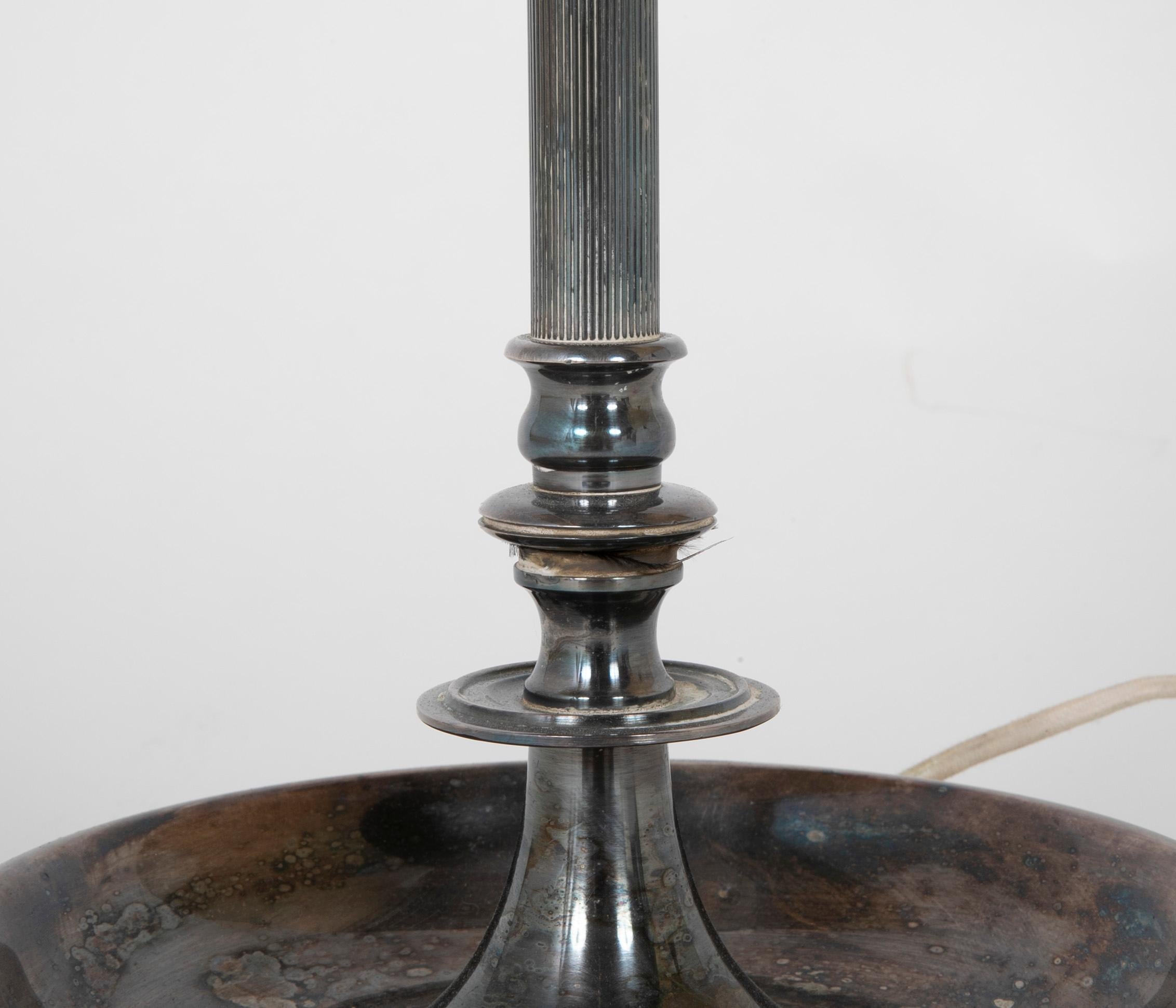 Midcentury Silvered Metal Standing Lamp In Good Condition In Stamford, CT