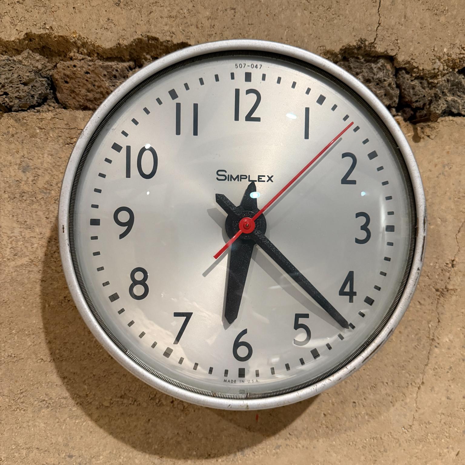 Aluminum Mid Century Simplex Round Electric Wall Clock For Sale