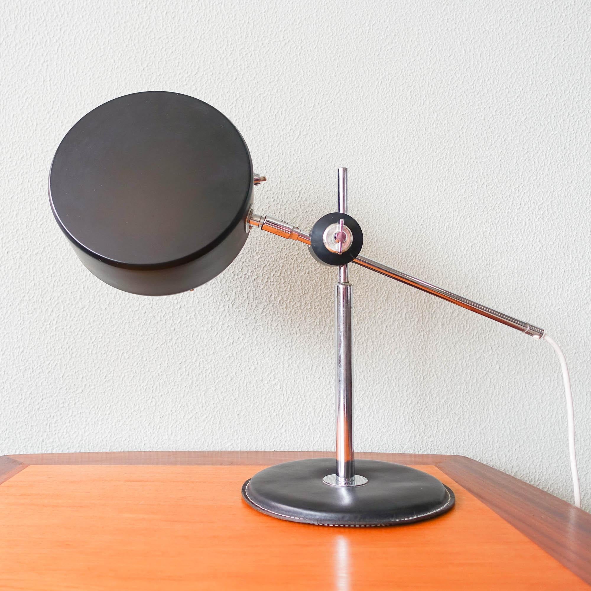 Mid-Century Simris Black Leather & Chrome Desk Lamp by Anders Pehrson for Ateljé In Good Condition In Lisboa, PT