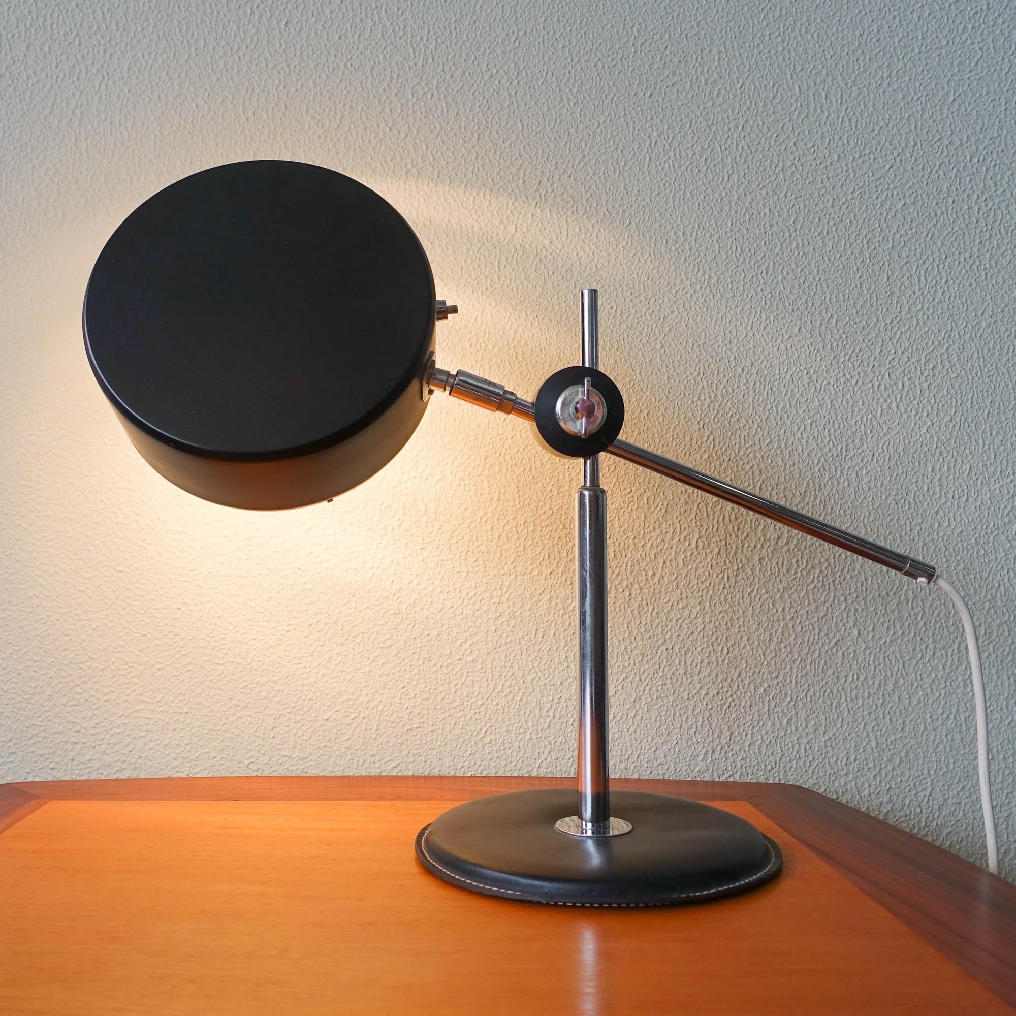 Late 20th Century Mid-Century Simris Black Leather & Chrome Desk Lamp by Anders Pehrson for Ateljé