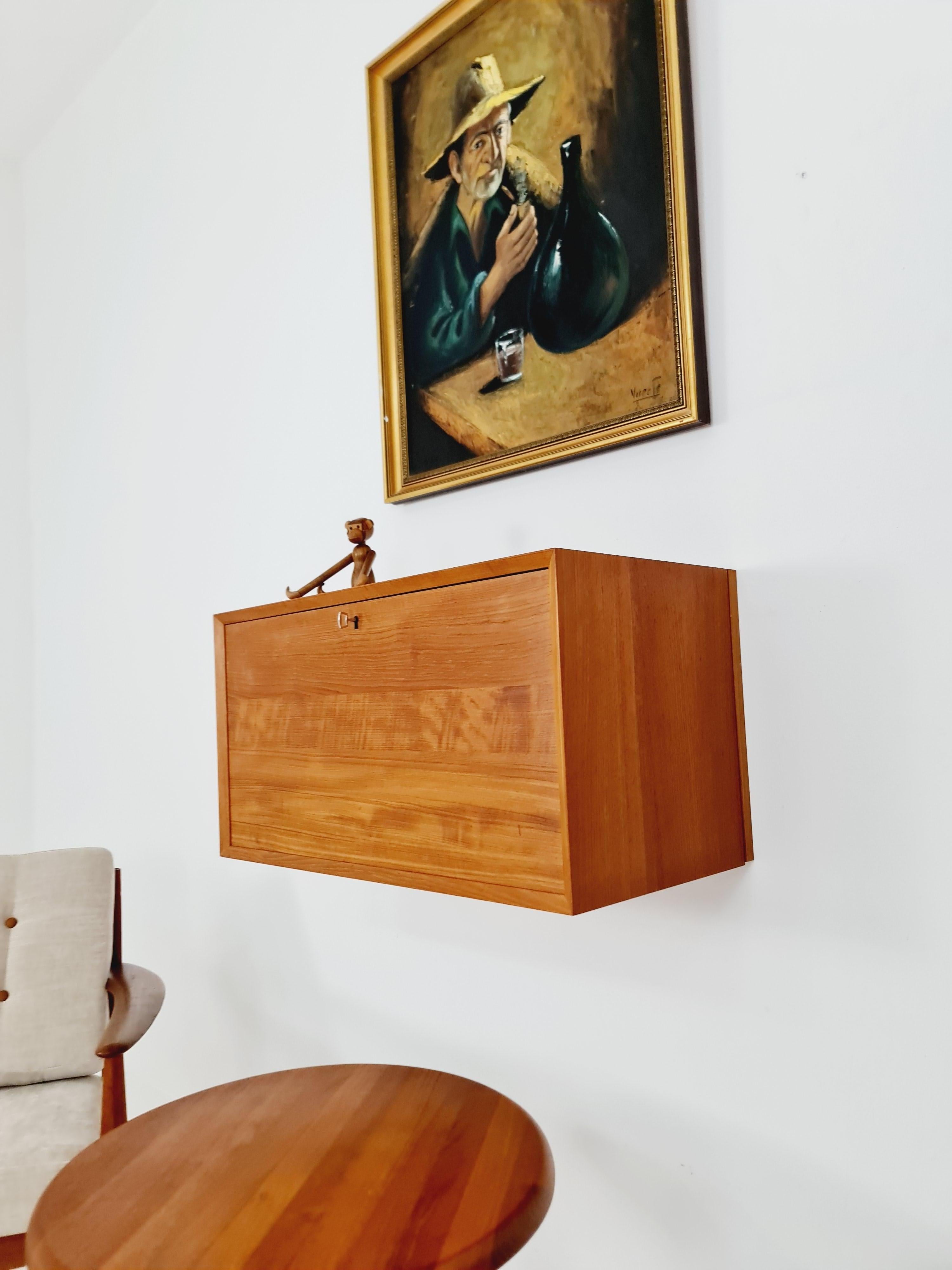 Mid-20th Century Mid century Single Danish Teak Wall Bar by Poul Cadovius for Cado, Denmark, 1960 For Sale
