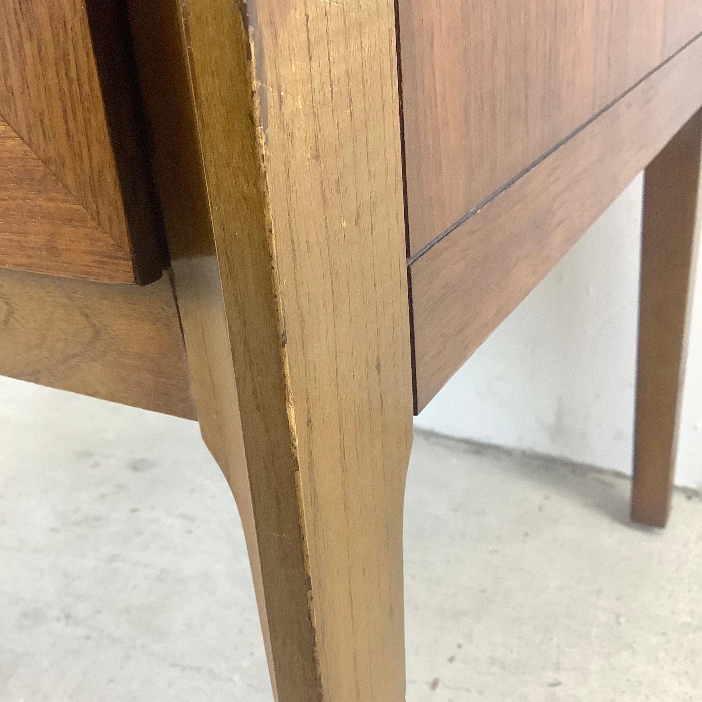 Mid-Century Single Drawer Walnut End Table or Nightstand by Lane 3