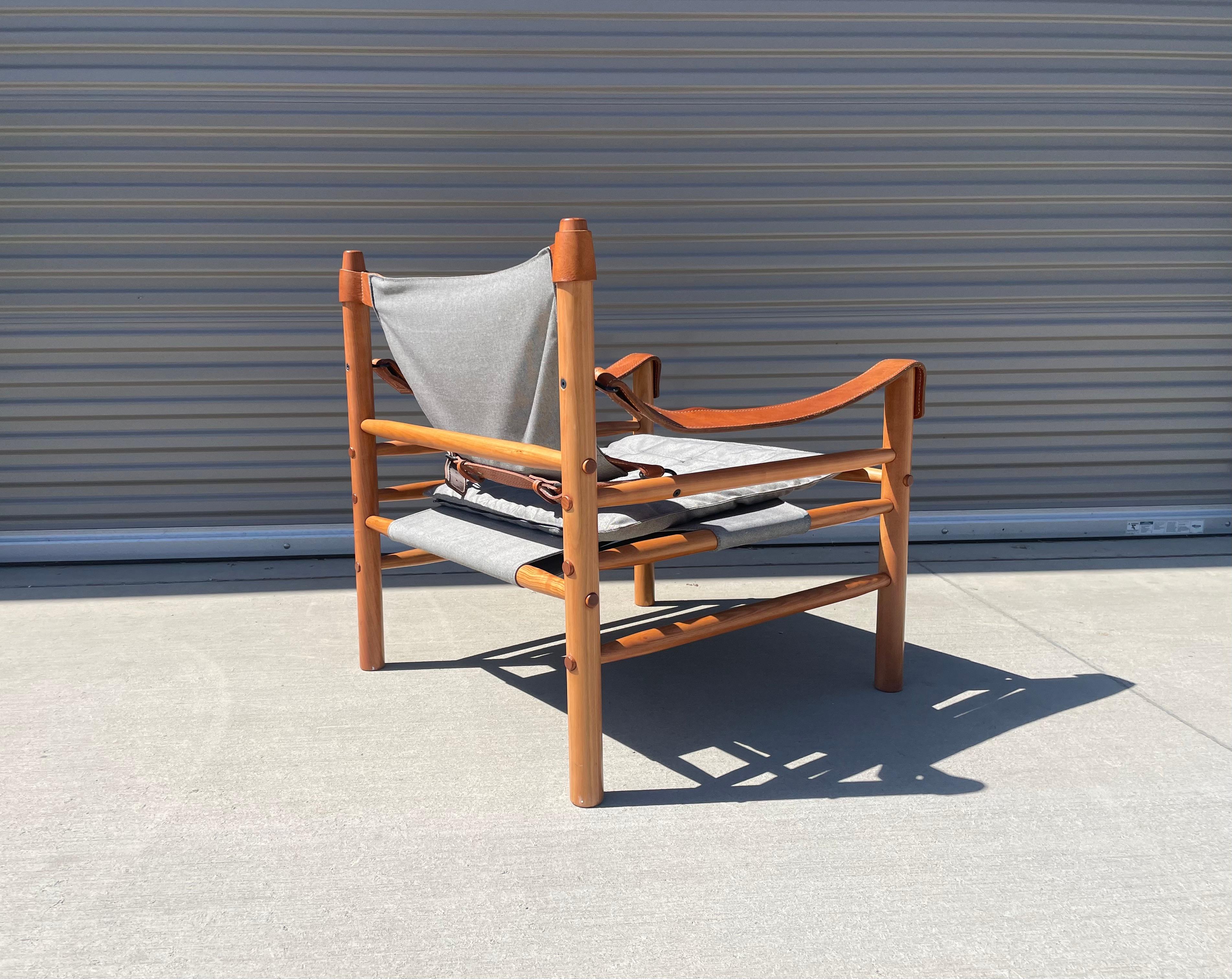 Sirocco-Safari-Stühle aus der Mitte des Jahrhunderts im Stil von Arne Norell im Angebot 6