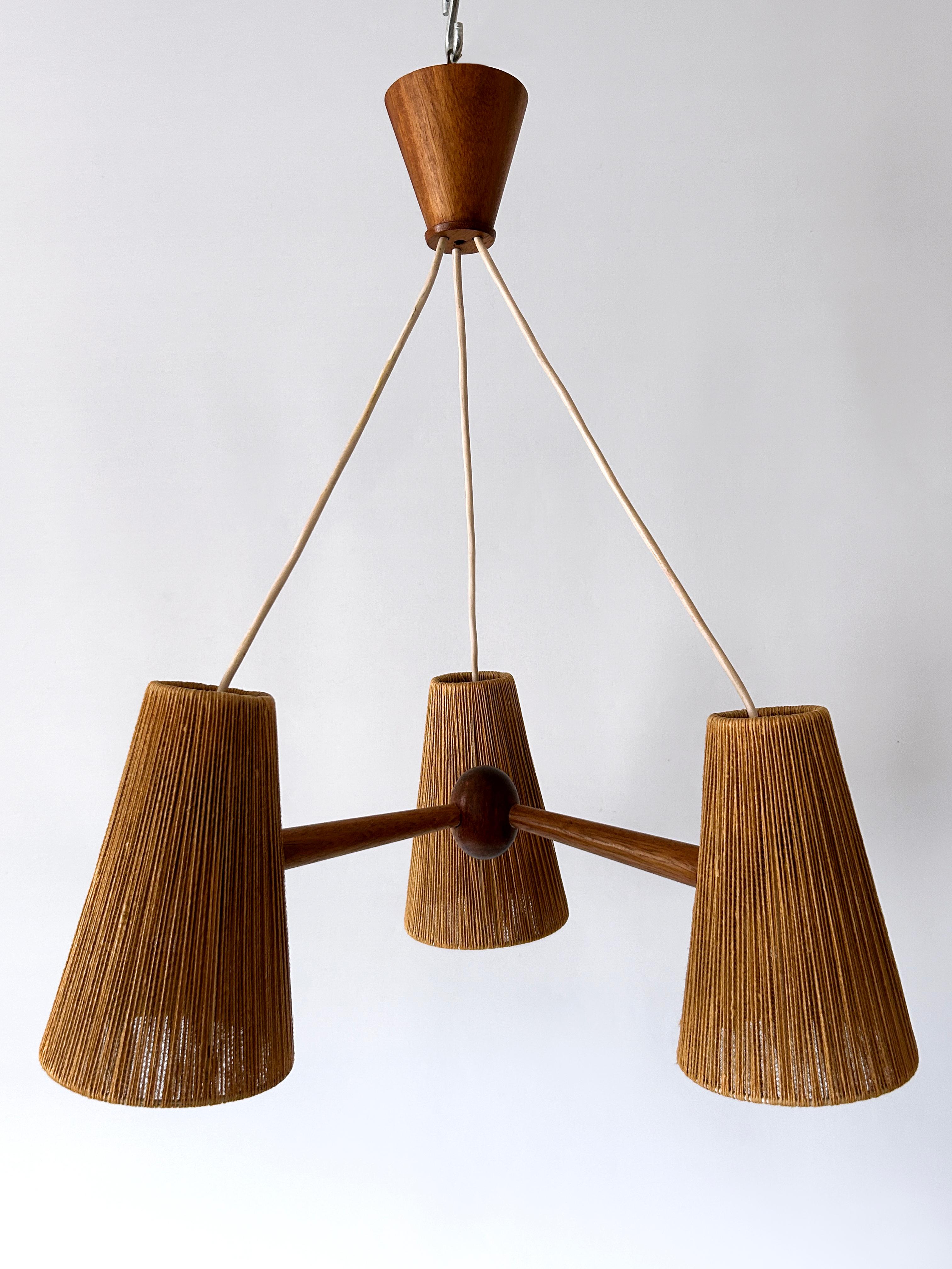 Lampe suspendue ou lustre en sisal et teck du milieu du siècle par Temde Switzerland 1960s Bon état - En vente à Munich, DE