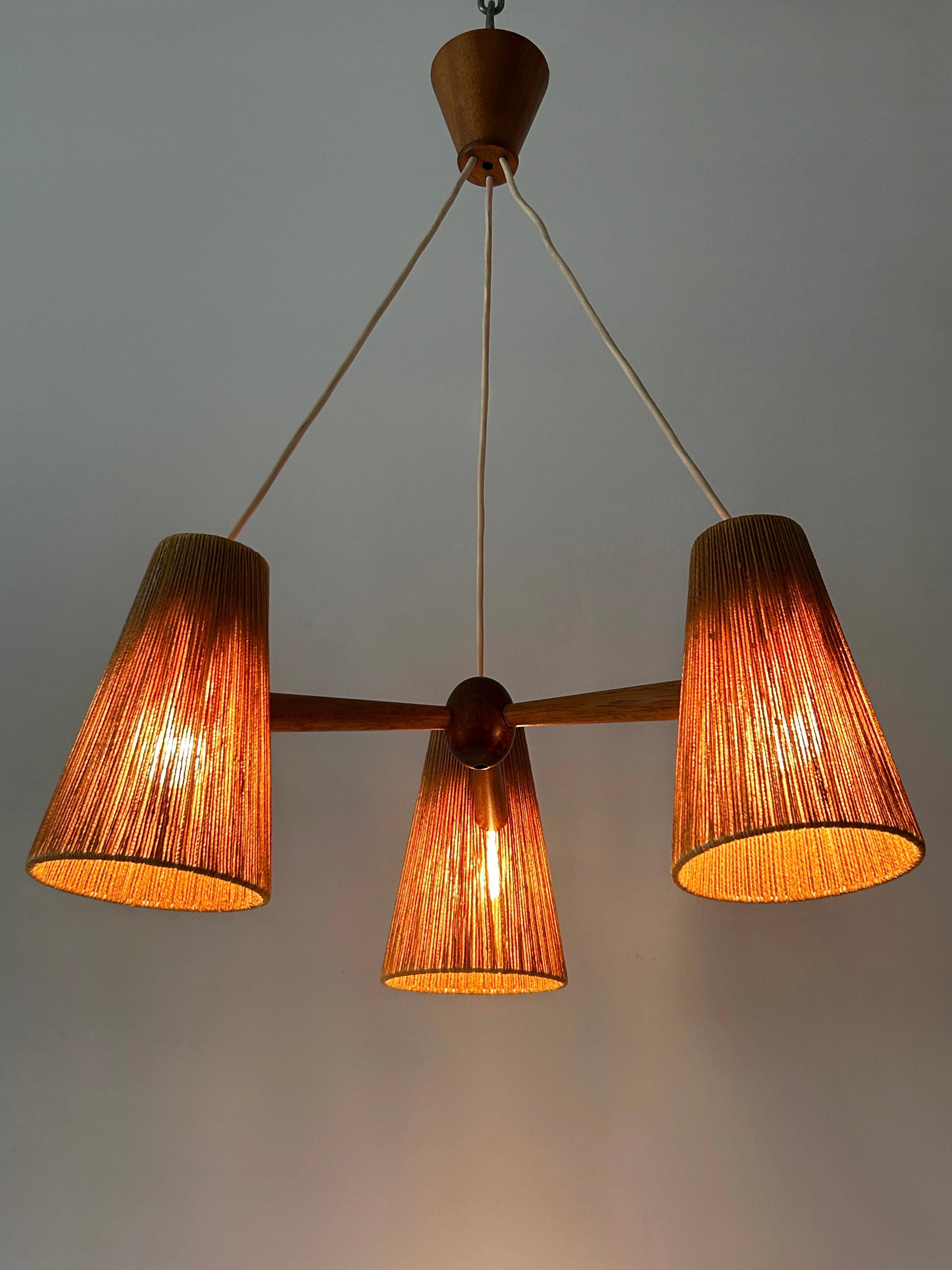 Raphia Lampe suspendue ou lustre en sisal et teck du milieu du siècle par Temde Switzerland 1960s en vente