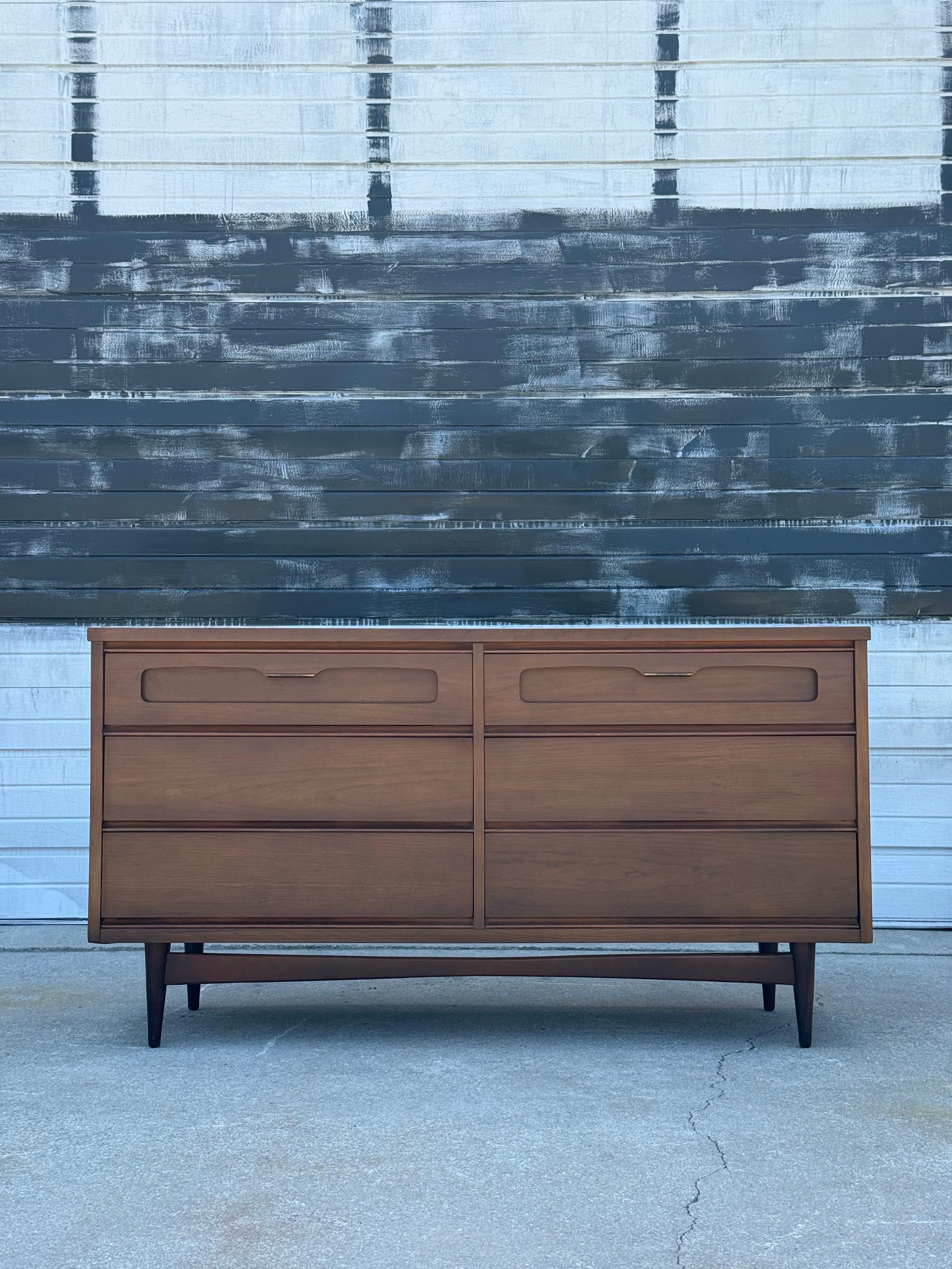 Mid-Century Modern Mid-Century Six Drawer Dresser by Bassett