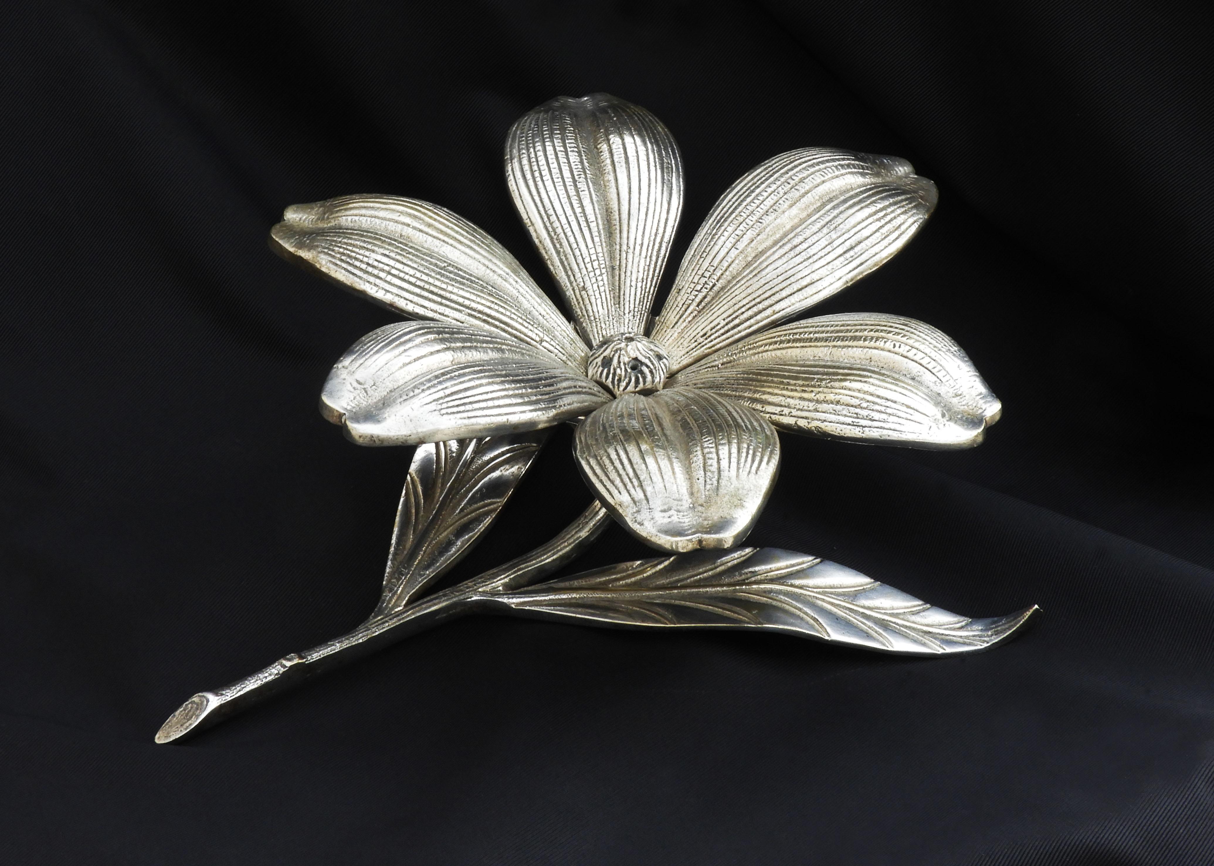 Mid Century Six Petal Flower Cocktail Ashtray C1950 France In Good Condition In Trensacq, FR