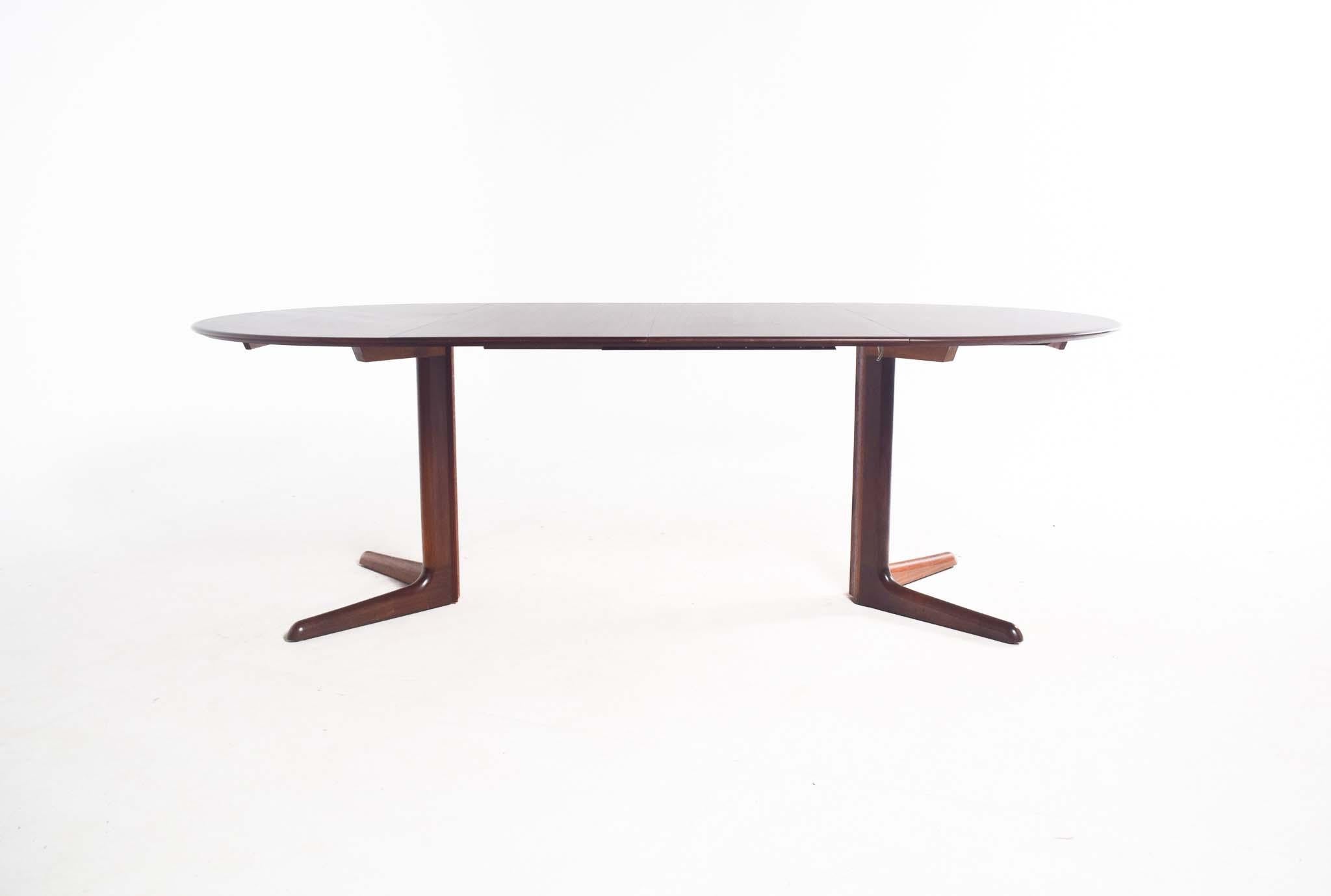 Mid-Century Skovby Rosewood Round Dining Table, 1960s In Good Condition In Lisboa, Lisboa