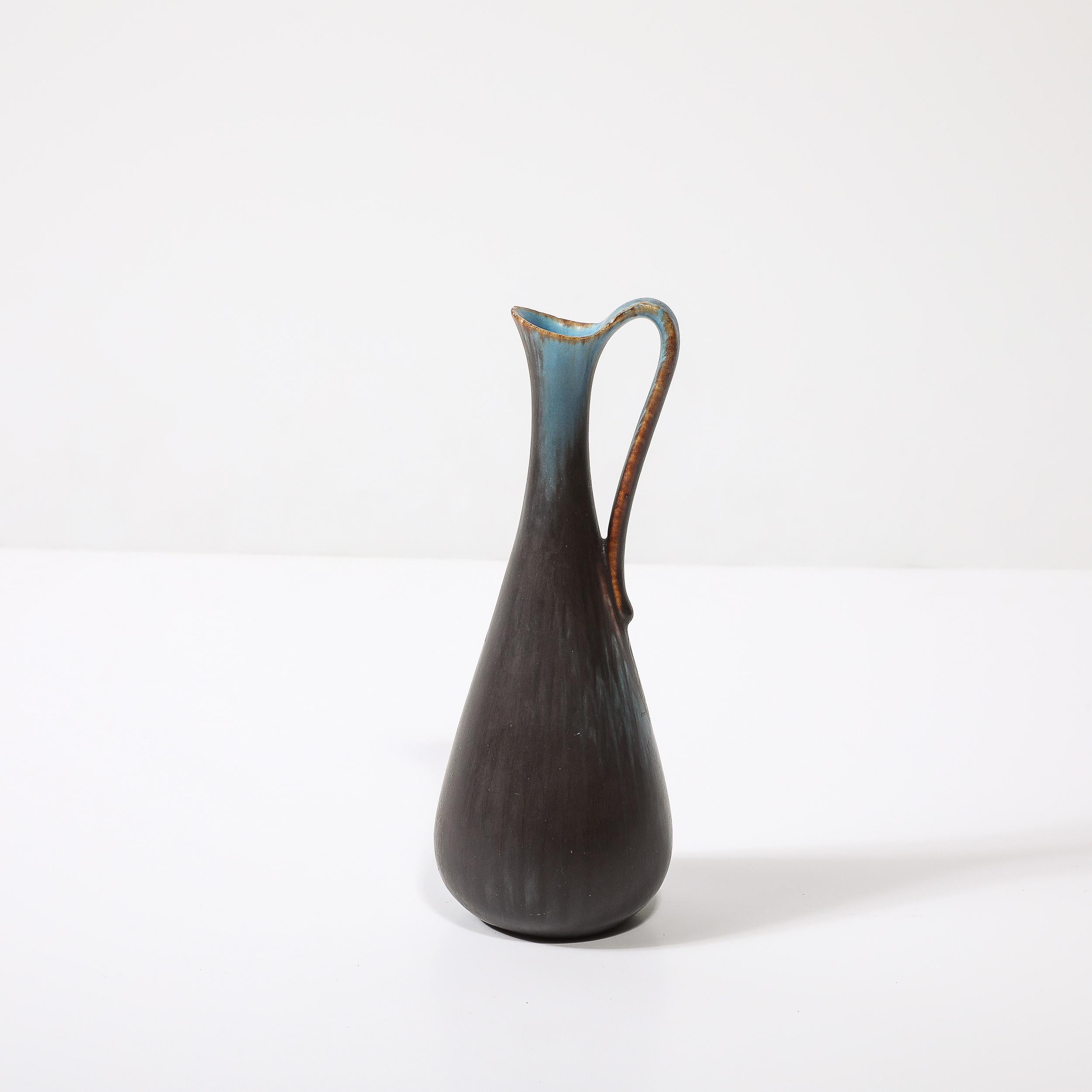 Himmelblau & Kupfer Krug/Vase von Gunnar Nylund für Rörstrand (Mitte des Jahrhunderts) (Moderne der Mitte des Jahrhunderts) im Angebot