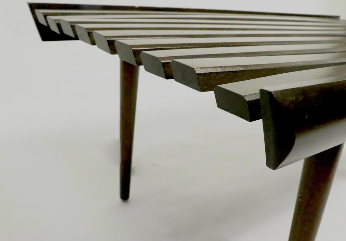 Mid Century Slat Bench Table In Good Condition In New York, NY