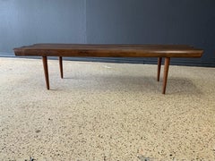 Bancs à lattes du milieu du siècle