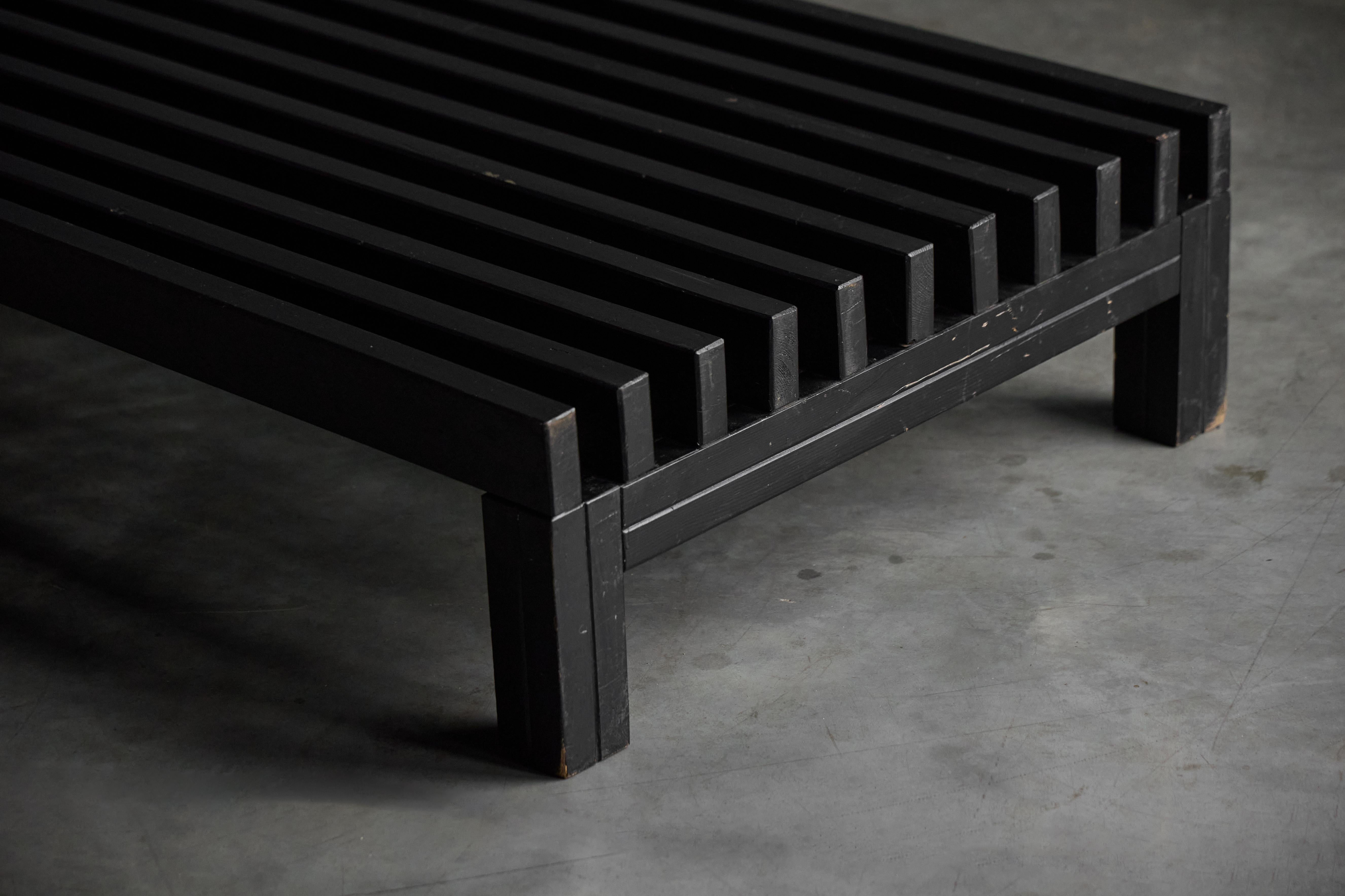 Banc ou table basse à lattes du milieu du siècle dernier, France, années 1960 en vente 8
