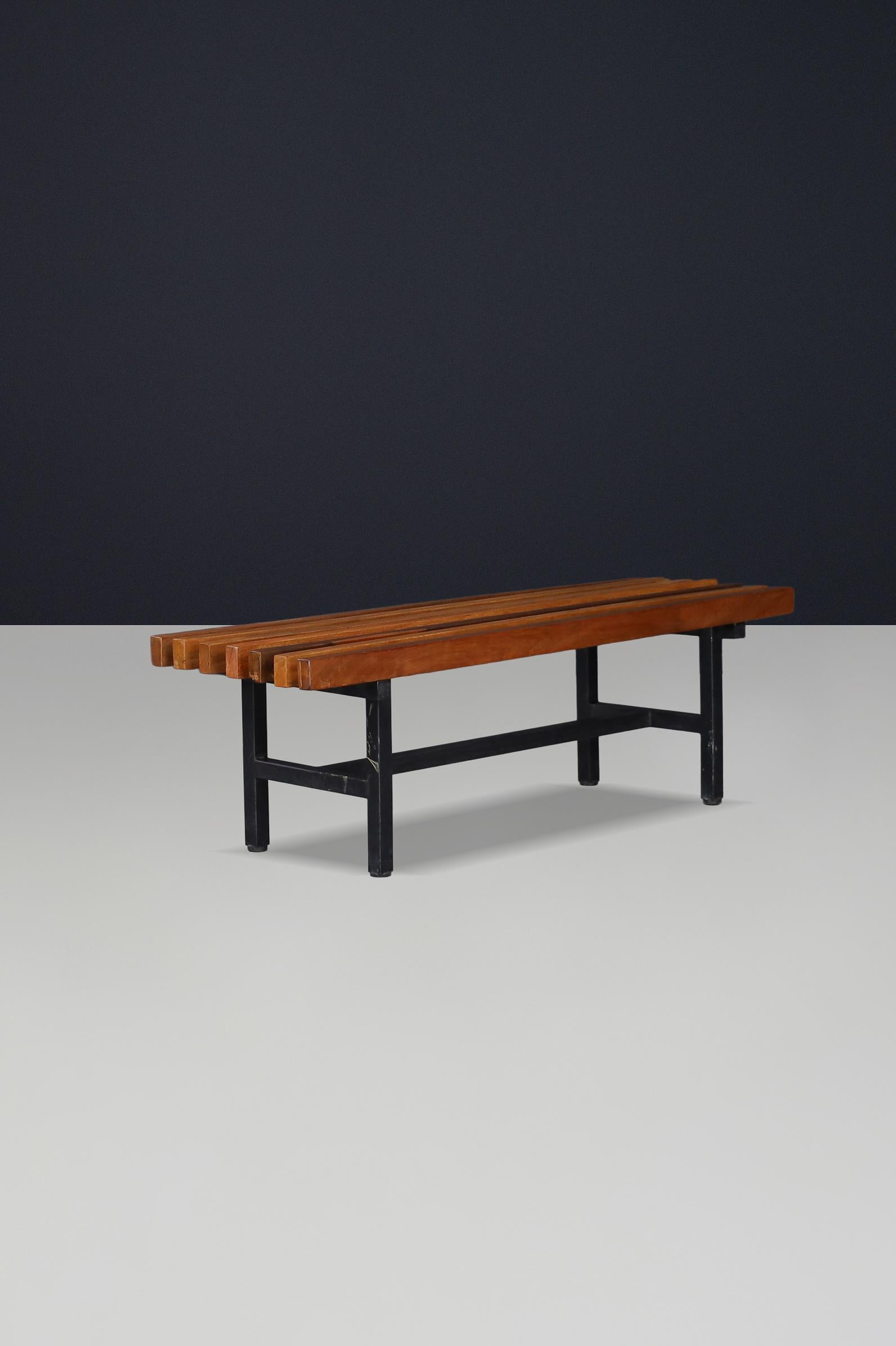 Mid-Century Slatted Teak and Metal Frame Bench, Italy, 1960s Four available. en venta 2