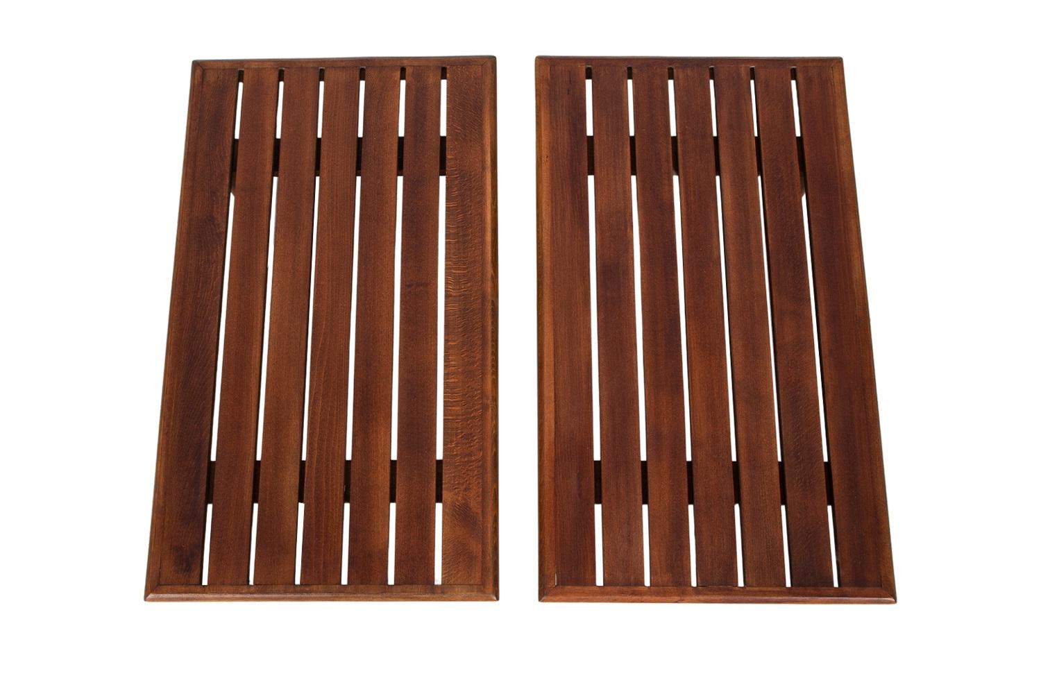 Mid-Century moderno Panche in legno a doghe del metà del secolo scorso Tavoli laterali in stile George Nelson Coppia in vendita