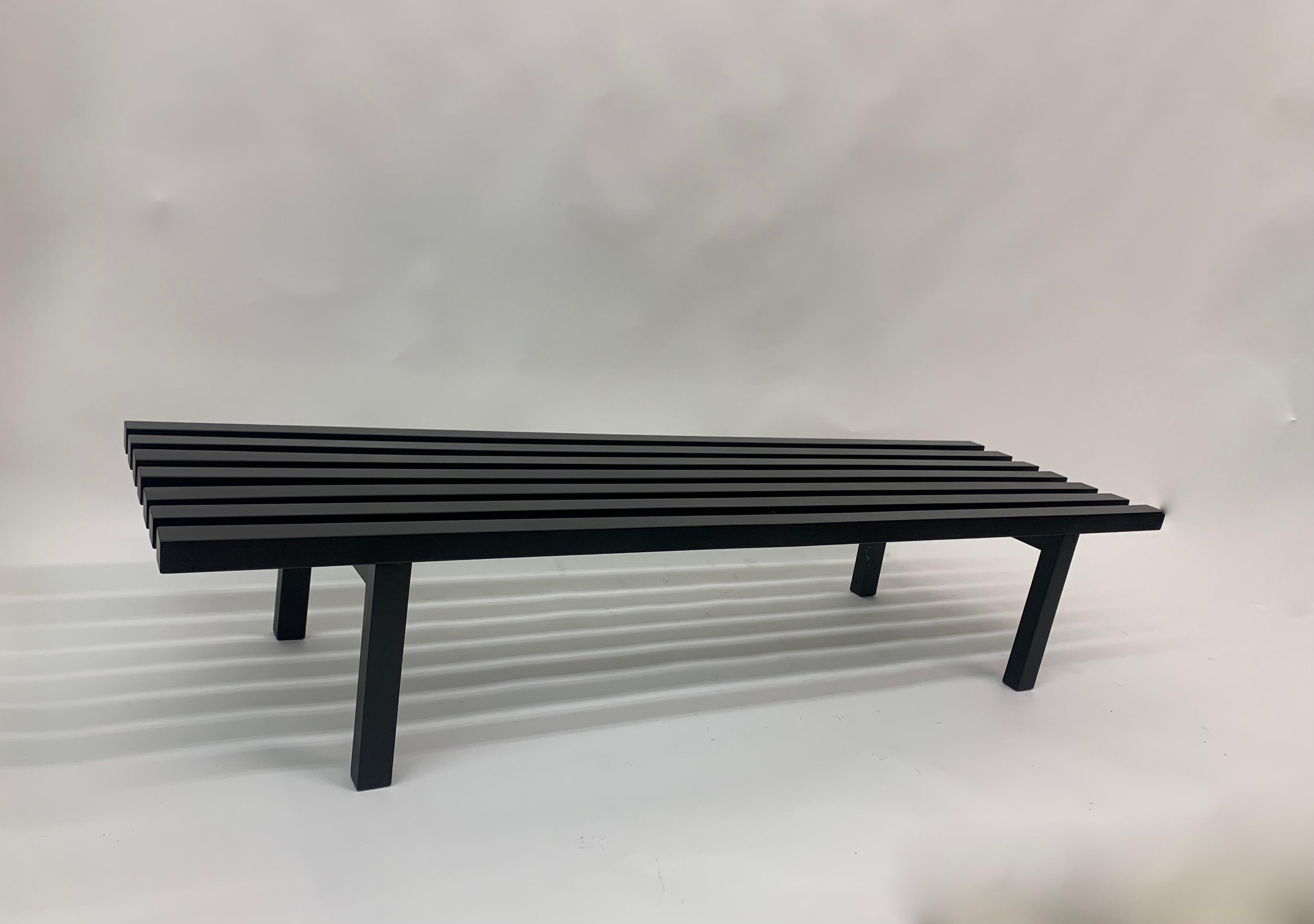 Mid-century slatted wooden bench, 1970’s For Sale 4