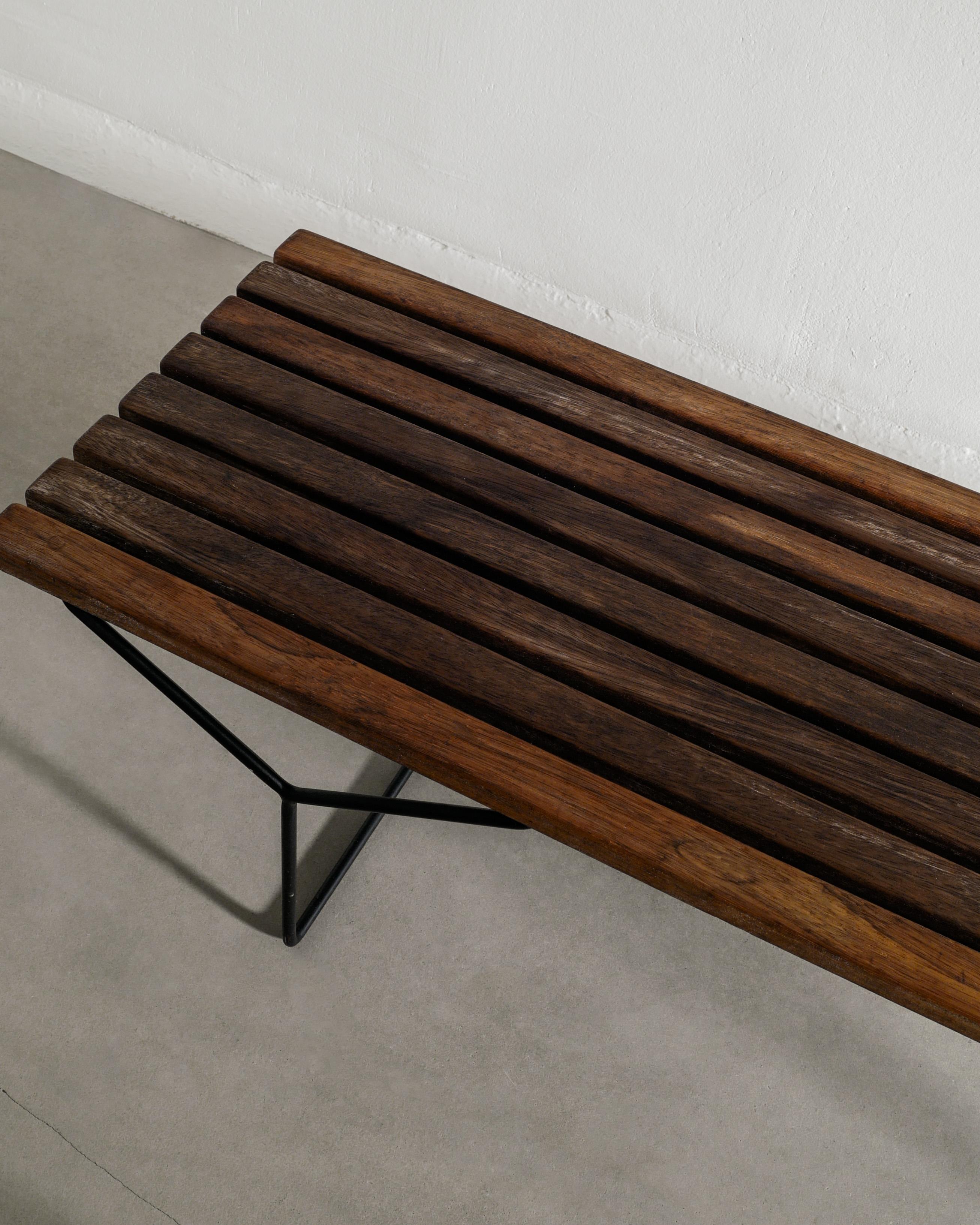 Panchina in legno di teak frantumato del Mid Century di Harry Bertoia per Knoll International In condizioni buone in vendita a Stockholm, SE