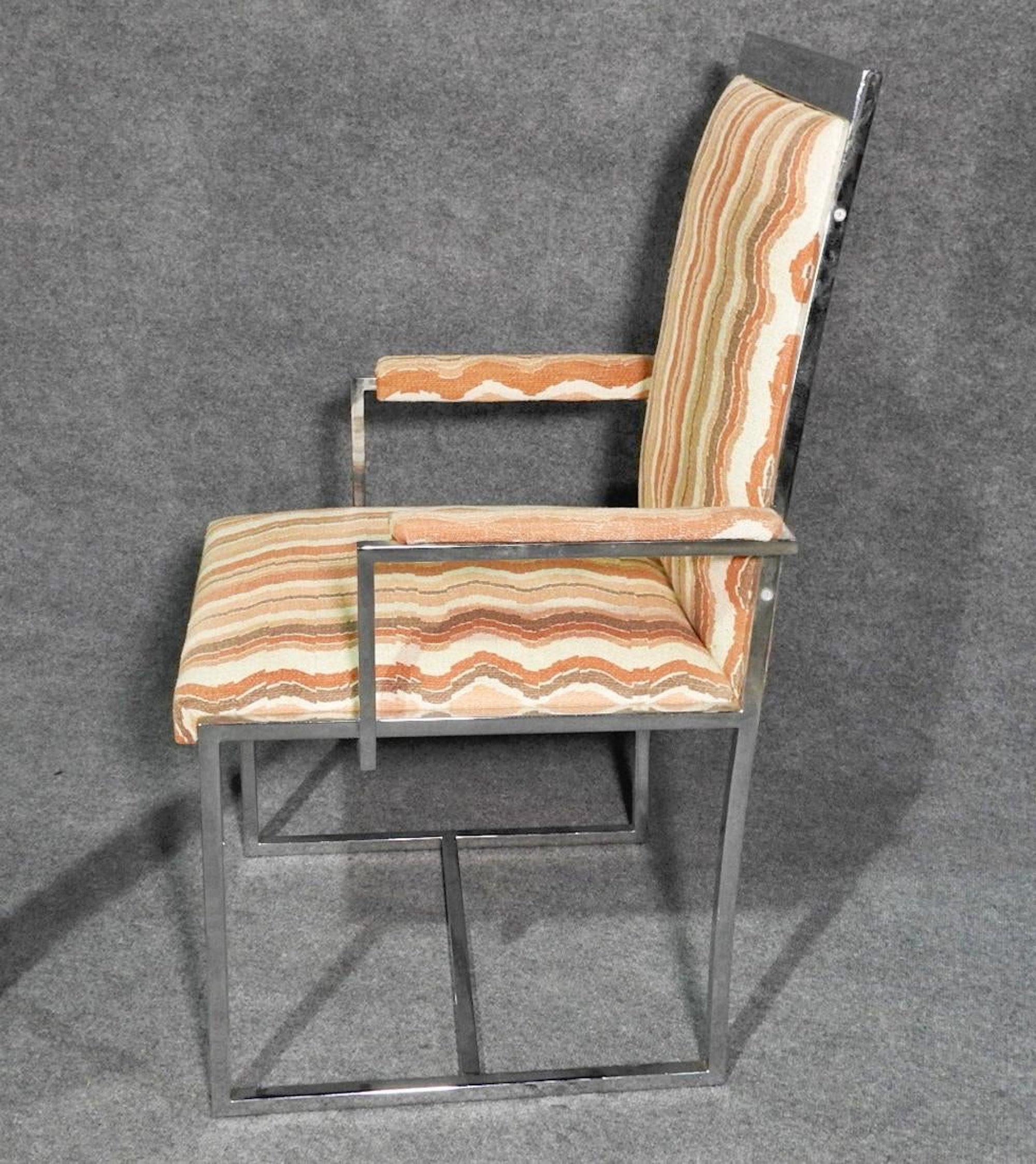 Mid-Century moderno Sedie da pranzo eleganti del Medioevo in vendita