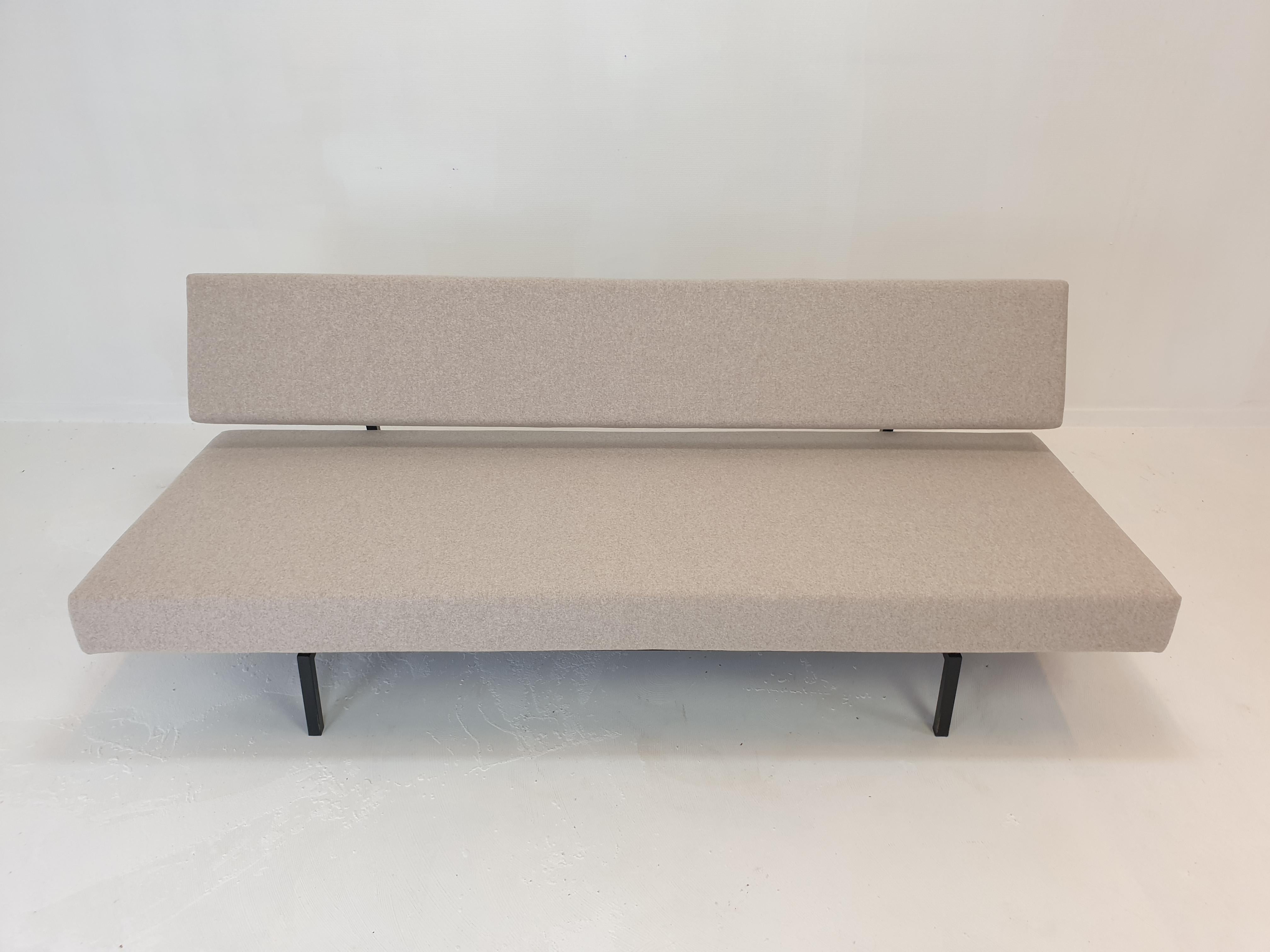 Mid-20th Century Mid Century Sleeping Sofa by Martin Visser for 't Spectrum, 1960s For Sale
