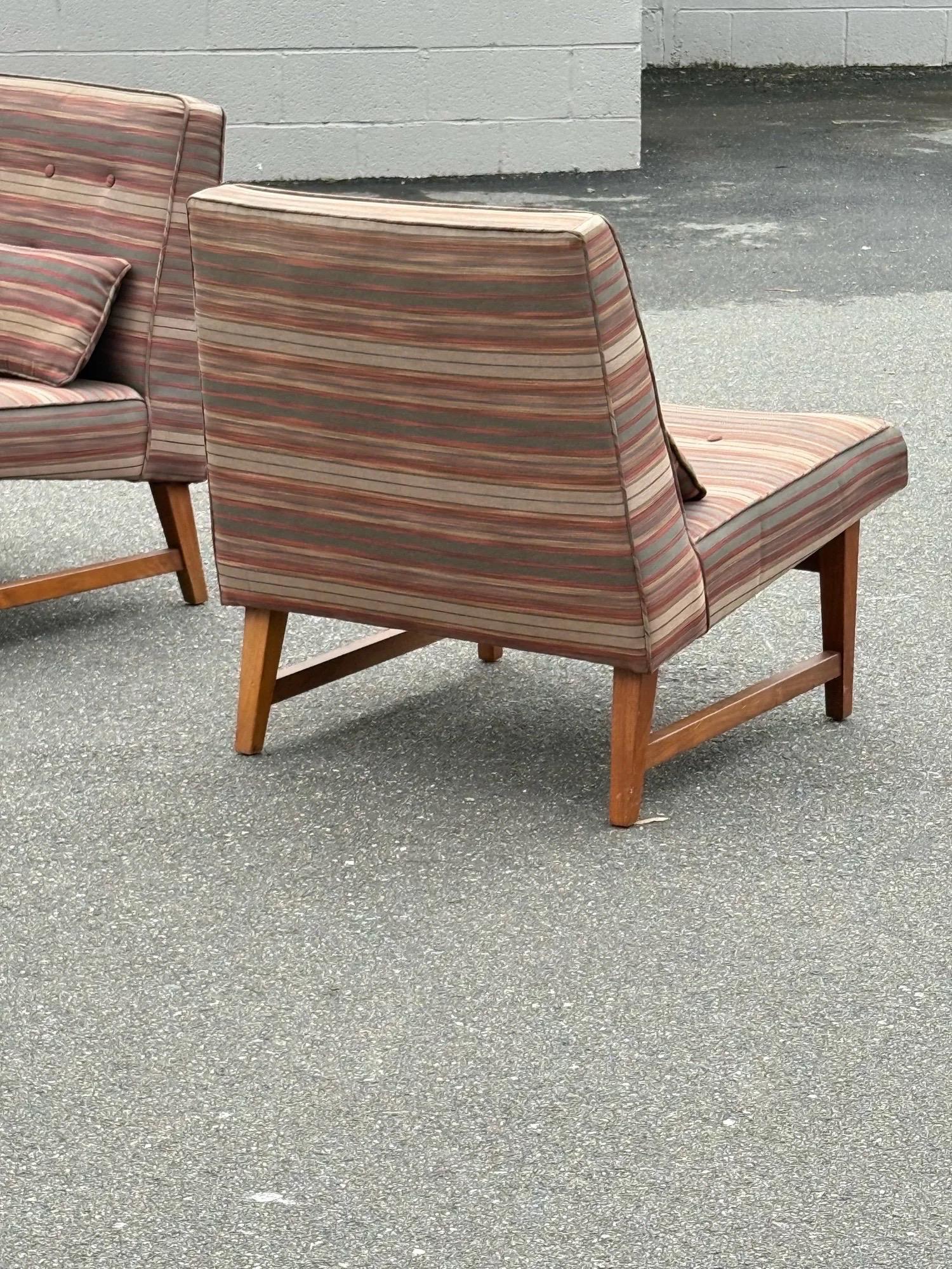 Sillas Slipper de Mediados de Siglo Atribuidas a Edward Wormley para Dunbar - un Par mediados del siglo XX en venta