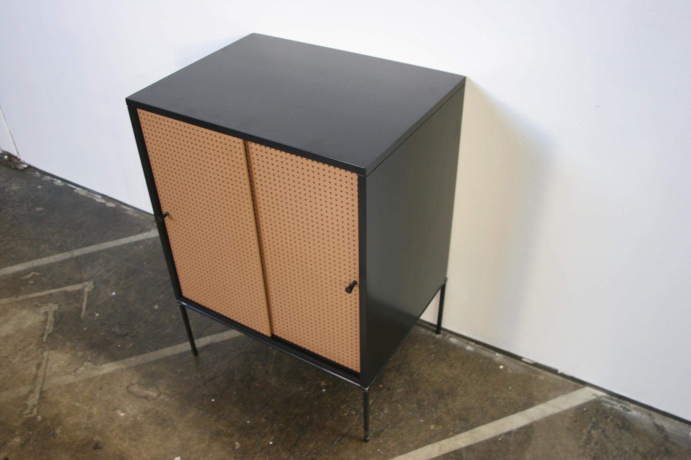 Mid-Century Modern Midcentury Small Cabinet by Paul McCobb circa 1950 Planner Group #1512 Black