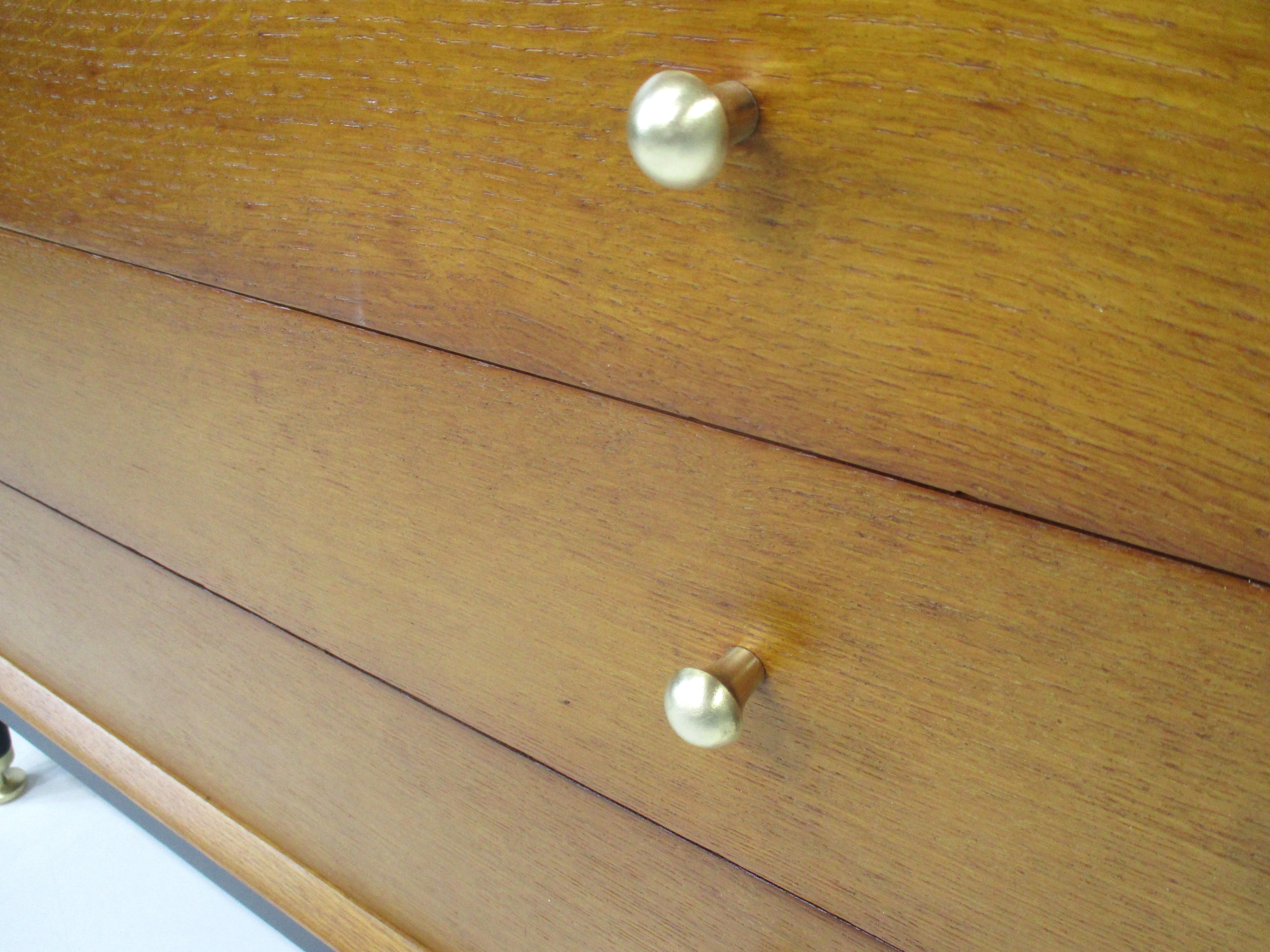 Laiton Plan G - V.B. Wilkins Mid Century Small Dresser / Chest London en vente