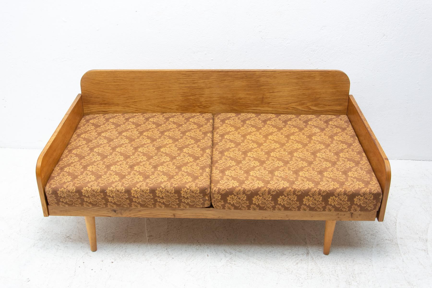 Mid-Century Small Folding Sofa by Interier Praha, 1960's, Czechoslovakia 6