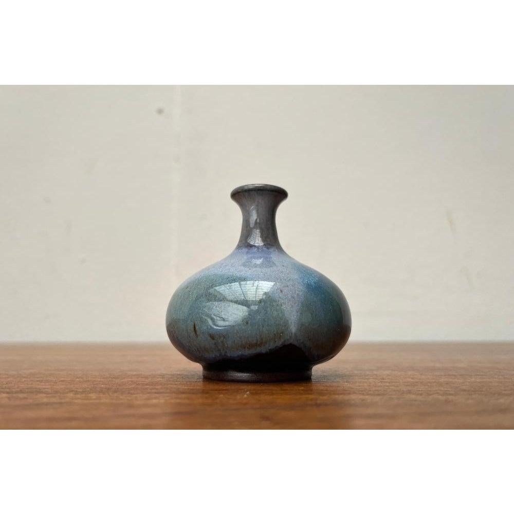 Kleine deutsche Studio-Keramikvase aus der Mitte des Jahrhunderts von Janne Reckert-Cordua, 1960er Jahre im Angebot 4