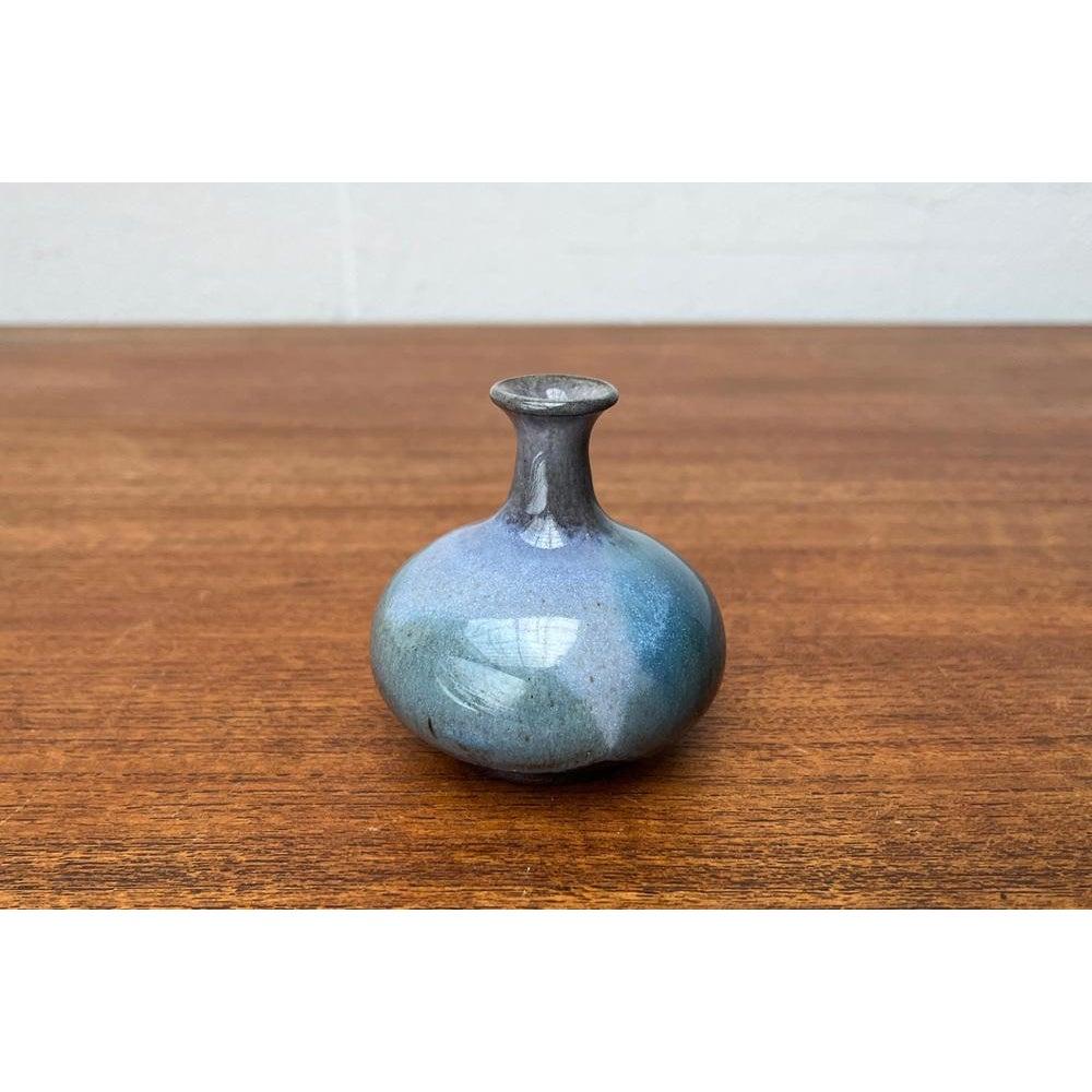 Kleine deutsche Studio-Keramikvase aus der Mitte des Jahrhunderts von Janne Reckert-Cordua, 1960er Jahre im Zustand „Hervorragend“ im Angebot in Hamburg, DE