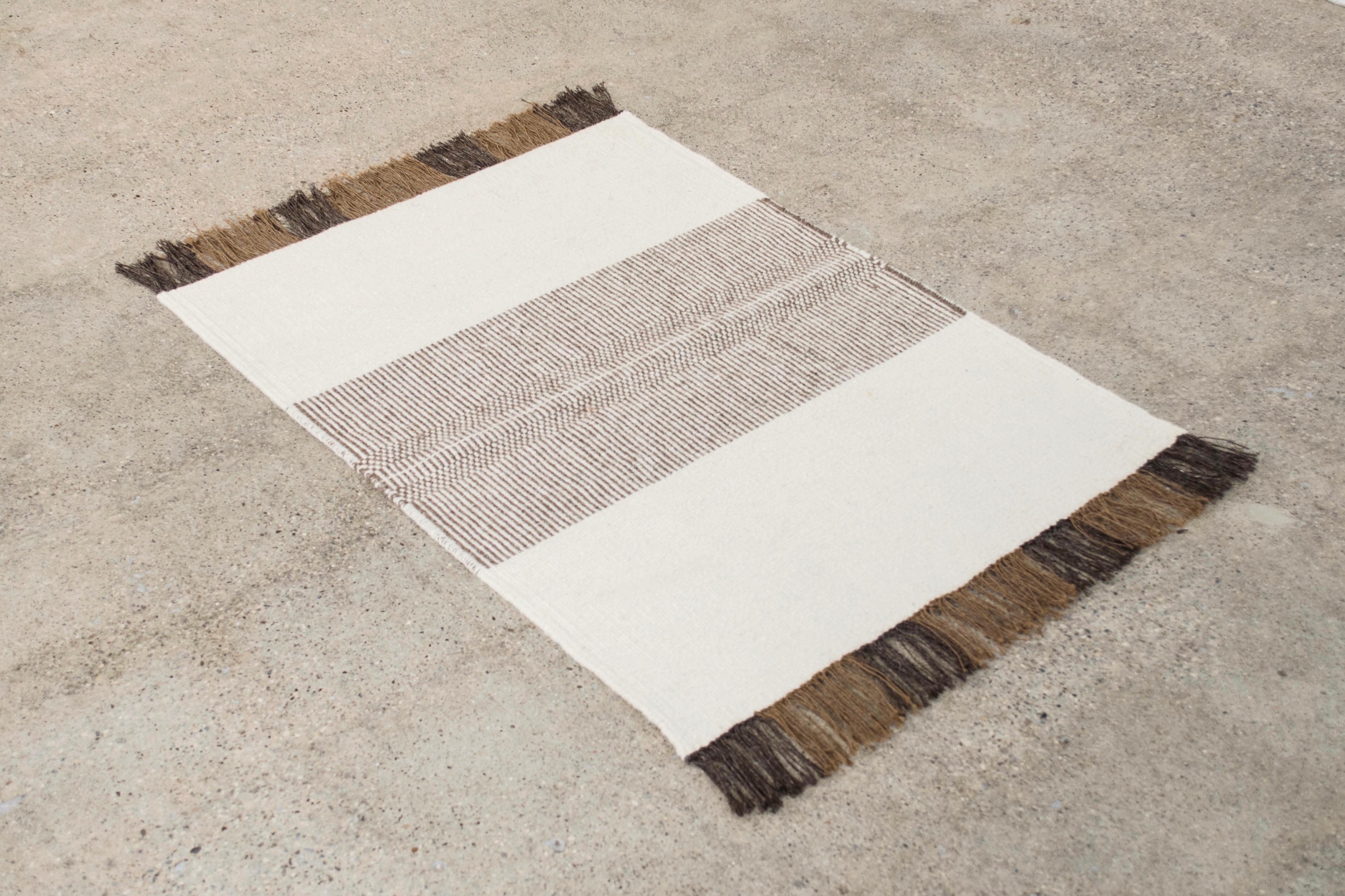 Mid Century Small Handmade Wool Beige Accent Floor Rug For Sale 3