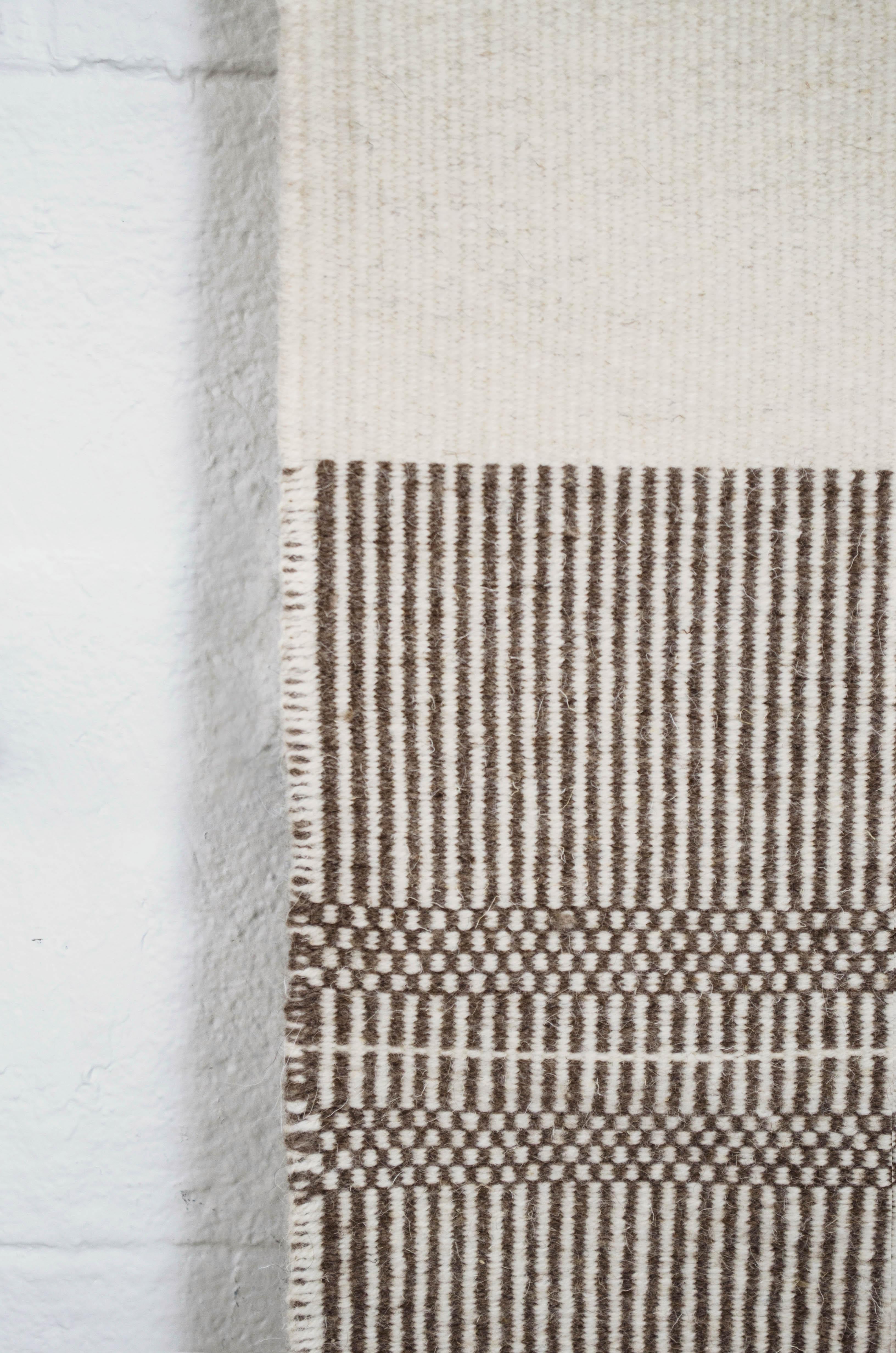 Mid Century Small Handmade Wool Beige Accent Floor Rug For Sale 1