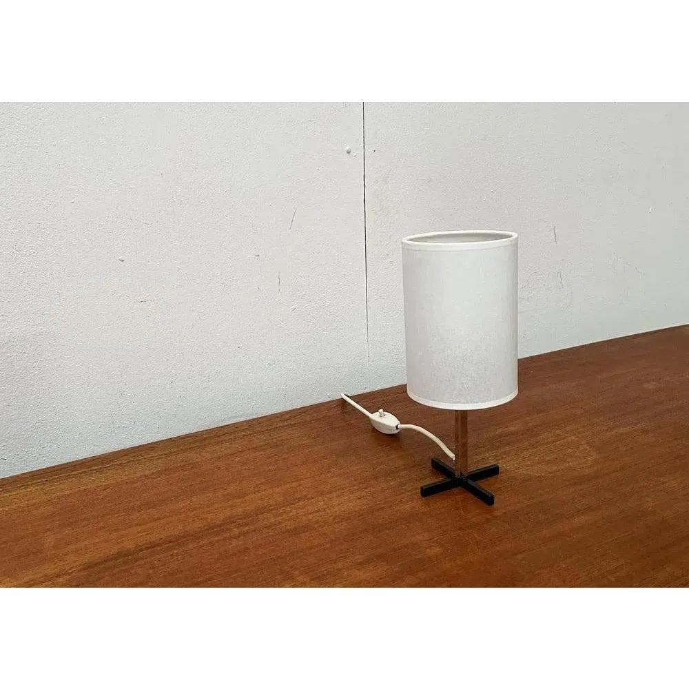Pequeña lámpara de mesa minimalista de mediados de siglo, años 60 Metal en venta