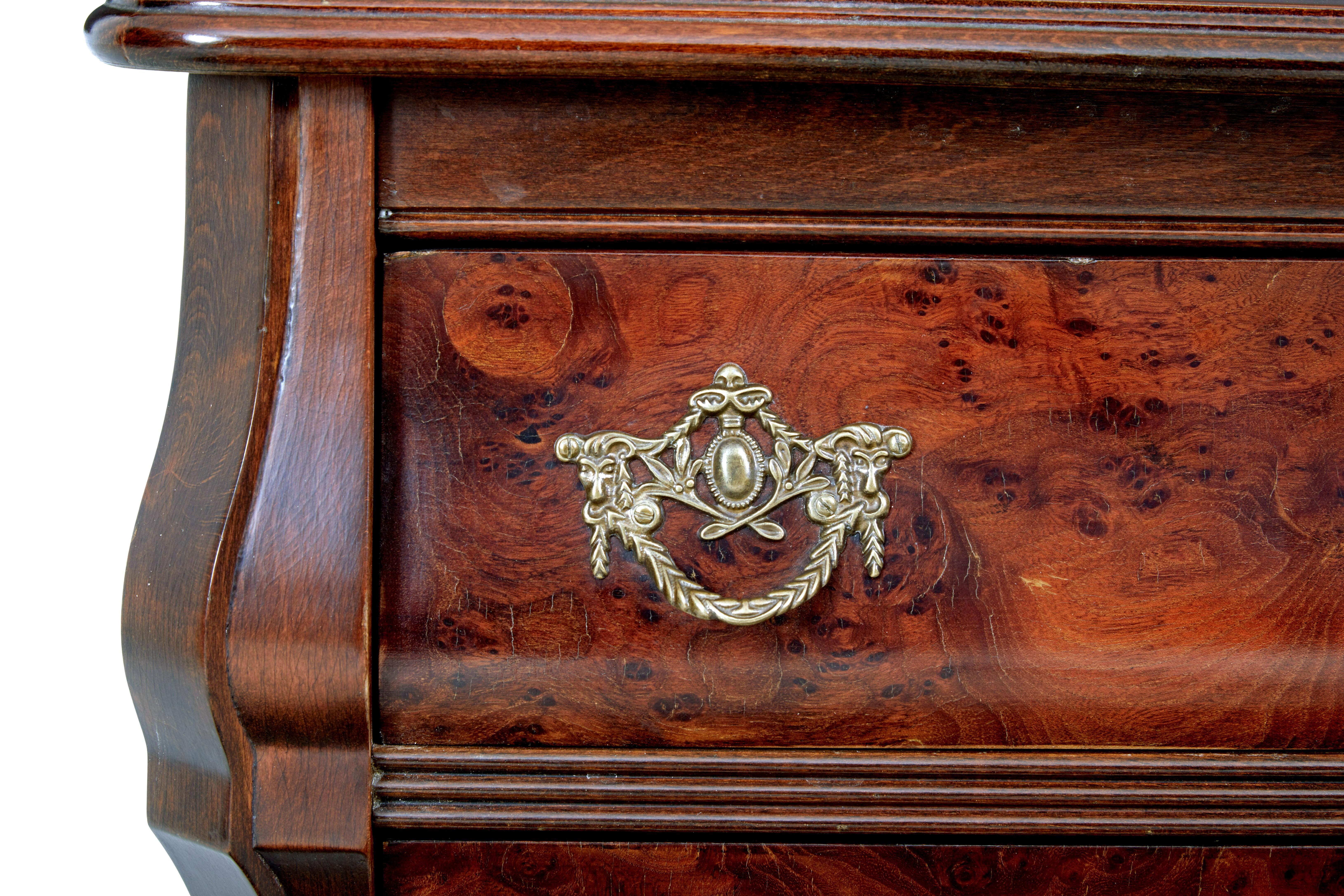 Cassettiera a bombe di gelso della metà del secolo scorso In condizioni buone in vendita a Debenham, Suffolk