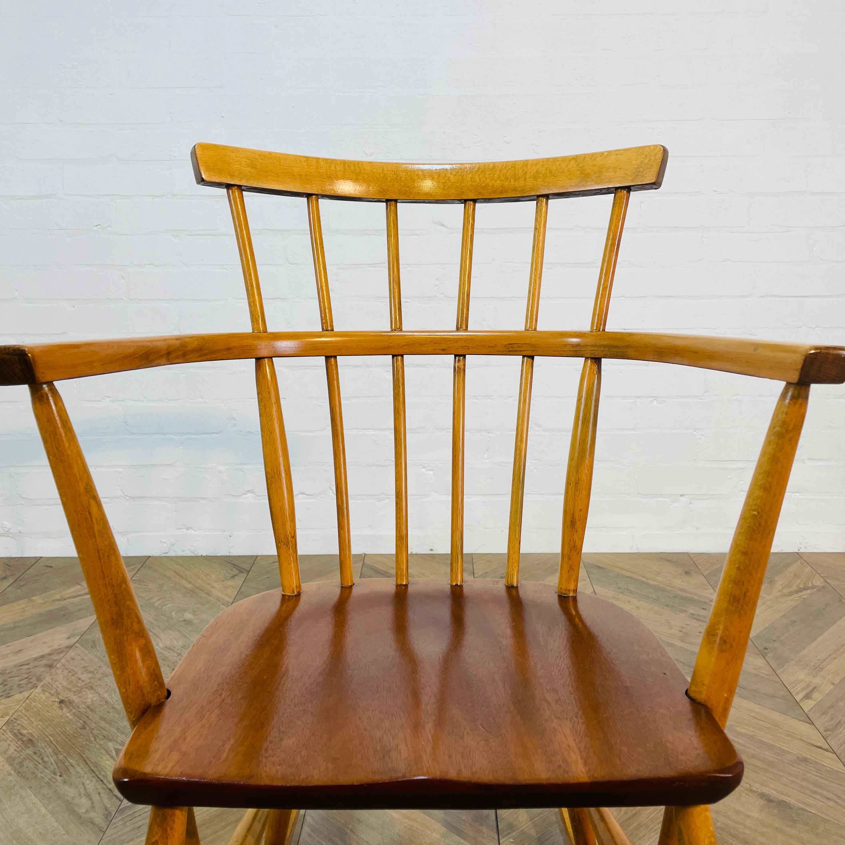 Mid-Century Modern Petit fauteuil à bascule du milieu du siècle, vers 1960 en vente